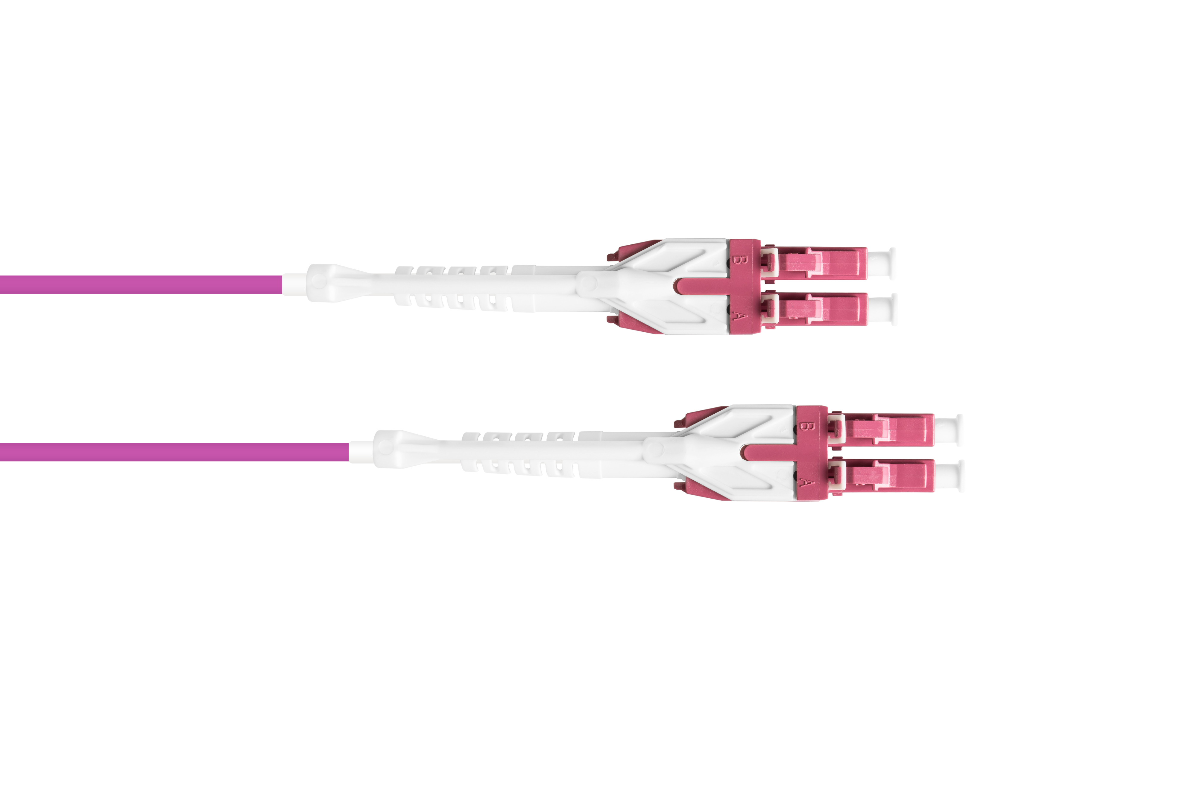Zwei Glasfaserkabel mit weißen und rosa Steckern, vor weißem Hintergrund.