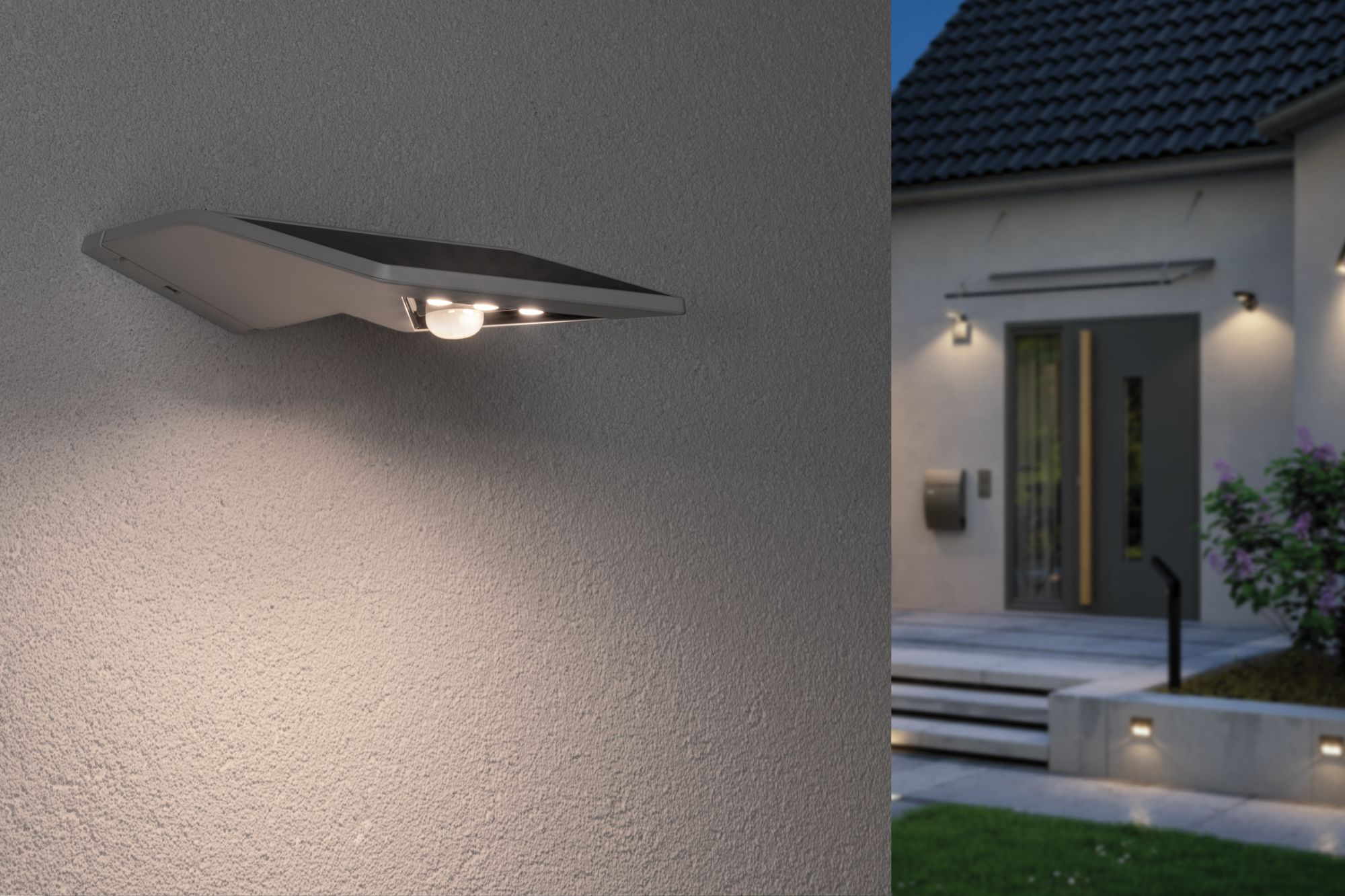 Luce da parete esterna su un muro strutturato, con una casa sullo sfondo.