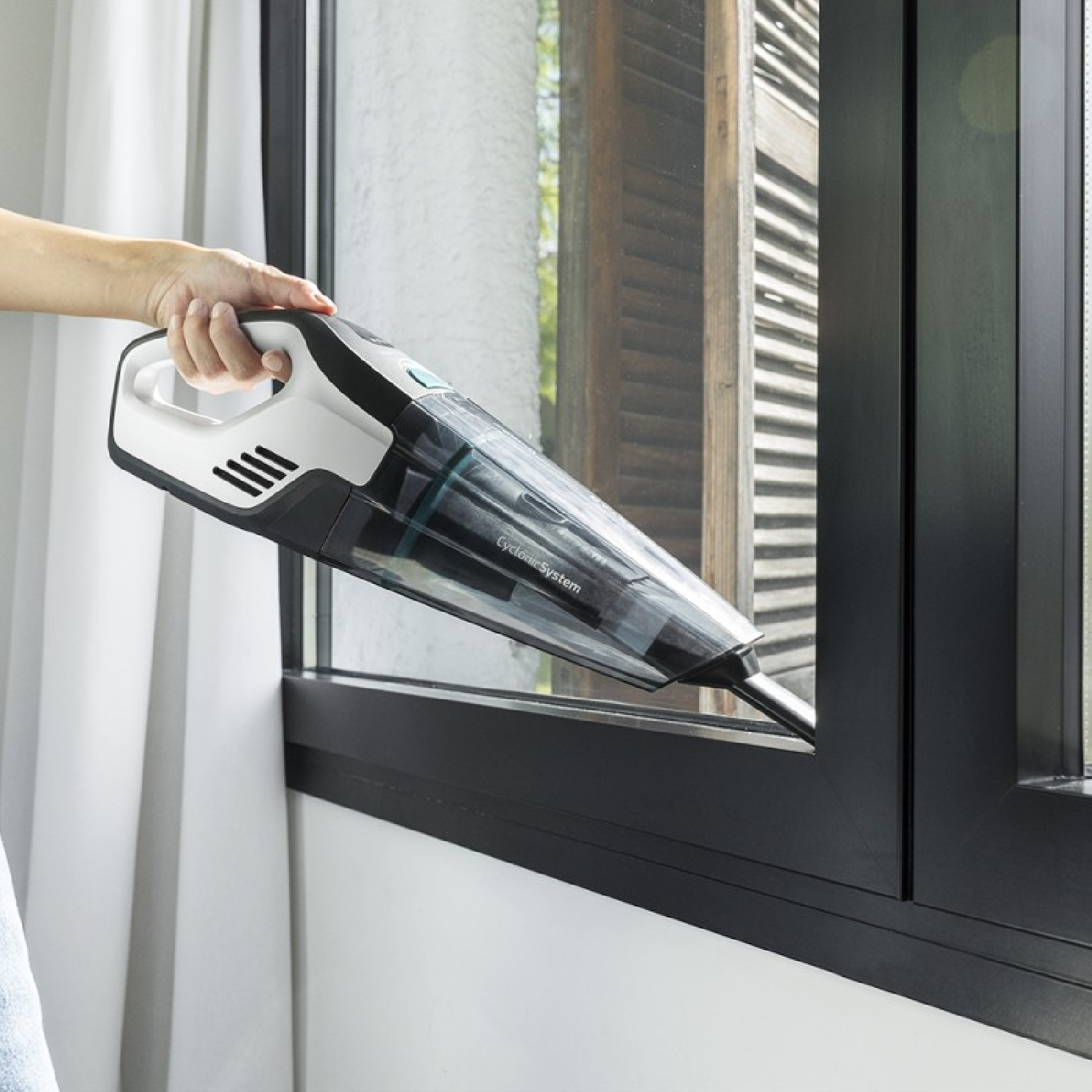 ASPIRABRICIOLE Non comunicato CECOTEC Conga Popstar Micro 18,5 V Hand, Potenza Max 230 V, Autonomia fino a 120 min, Contenitore polvere fino a 500 ml, Black