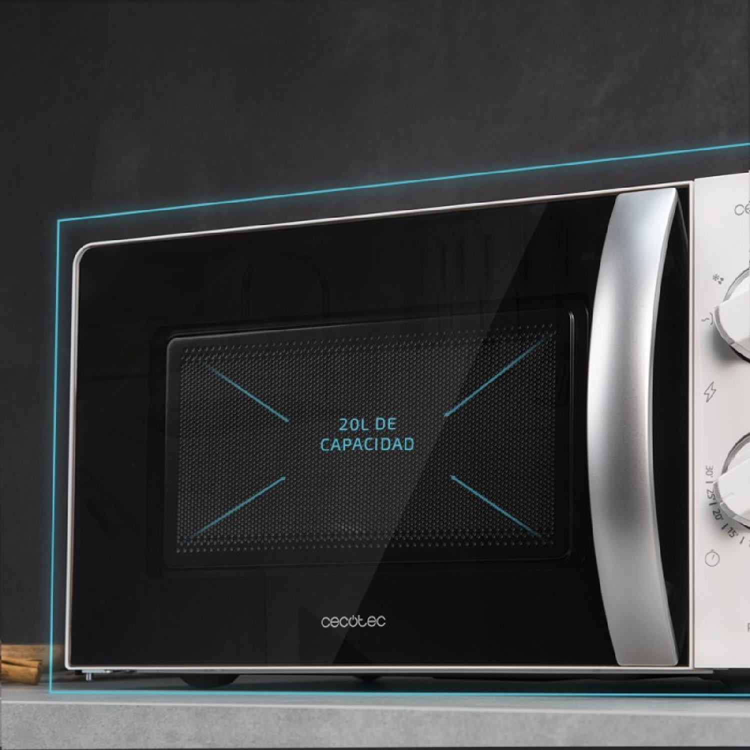 Czarna kuchenka mikrofalowa z niebieską obramowaną skrzynką i tekstem wskazującym pojemność.