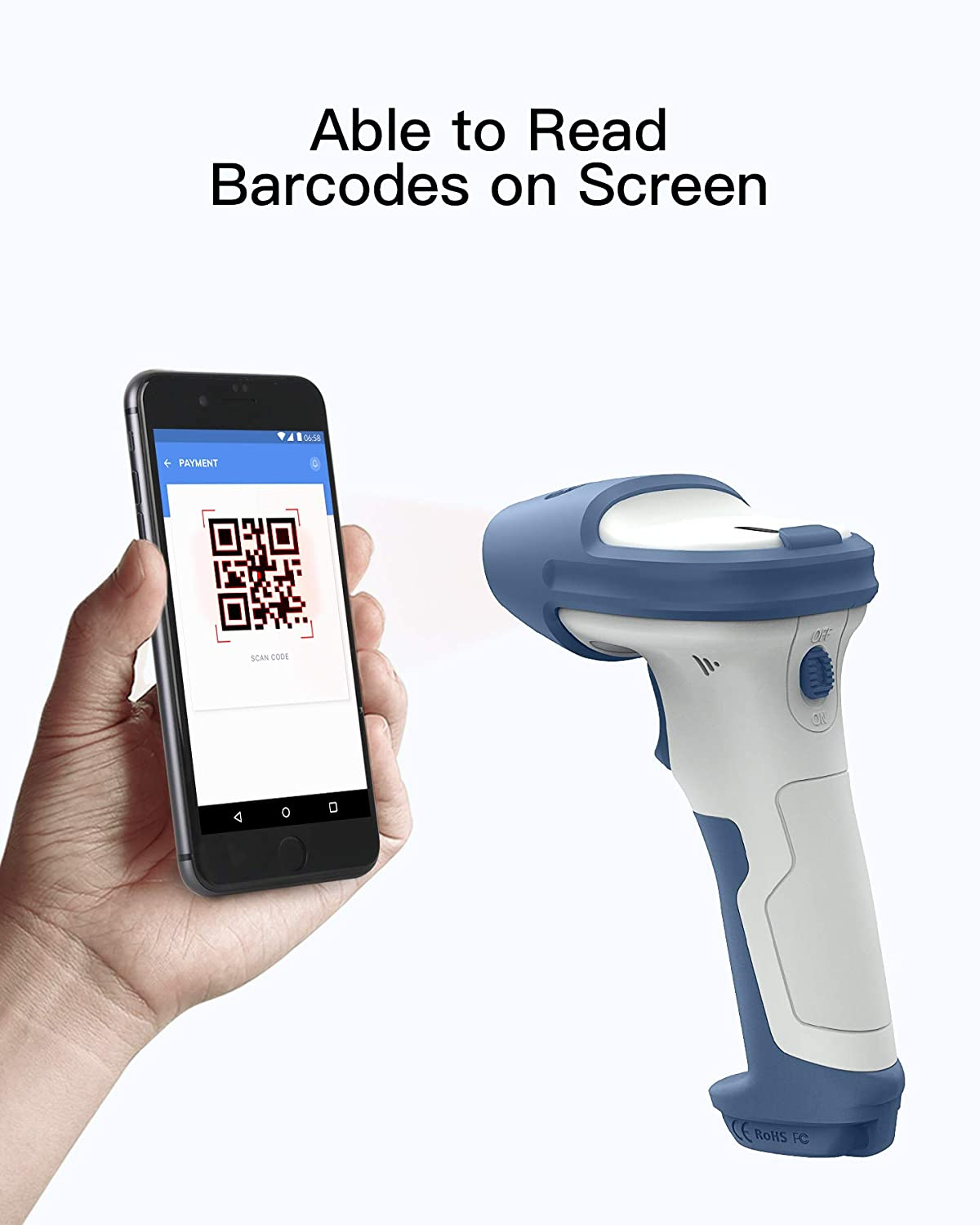 Eine Person hält einen Barcodescanner und scannt einen QR-Code auf einem Telefonbildschirm.