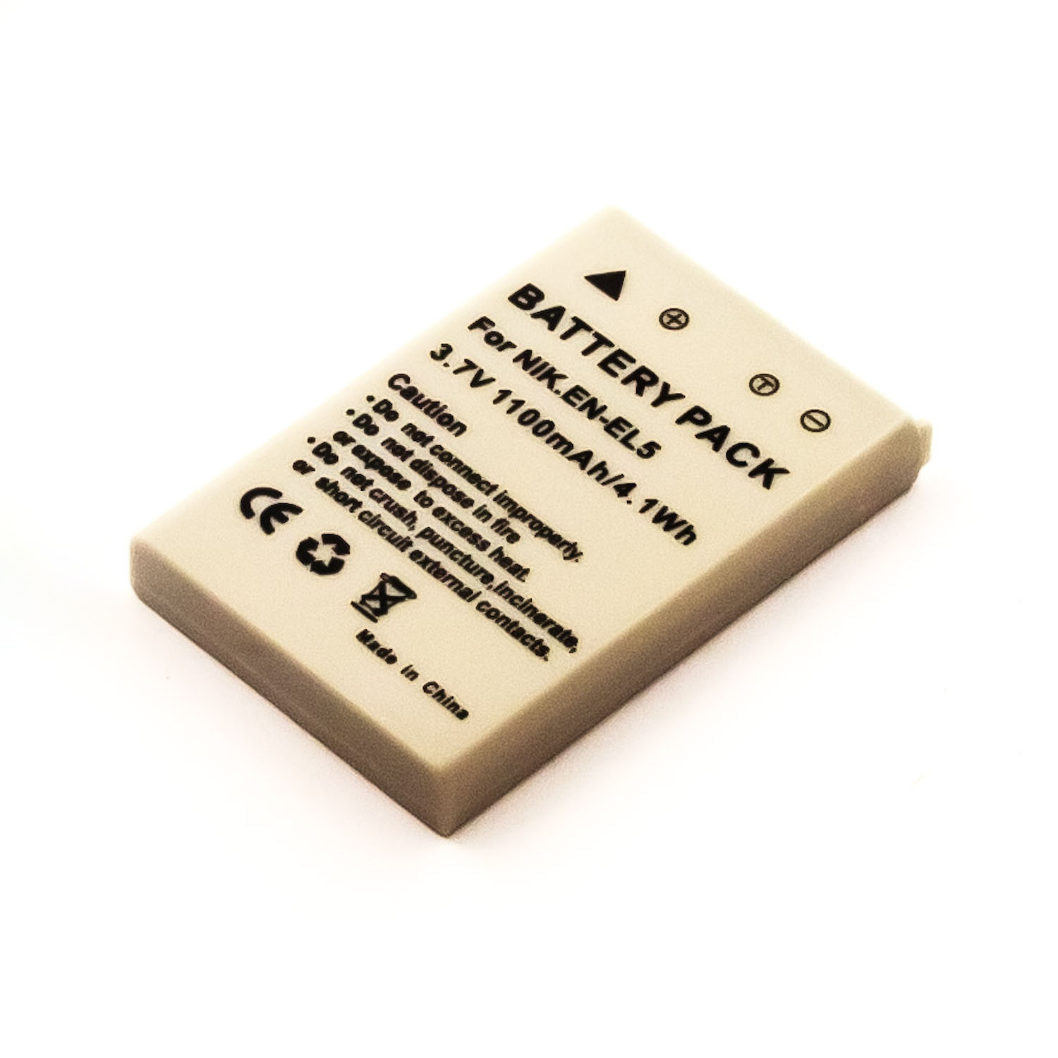 Beige Kamera-Batterie. Text: Akkupack für NIK.EN-EL5. Text: 3,7 V 1100 mAh/4,1 Wh. Weißer Hintergrund.