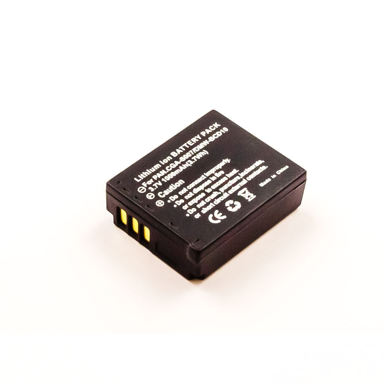 Schwarze Batterie mit Text und Goldkontakten. Weißer Hintergrund.