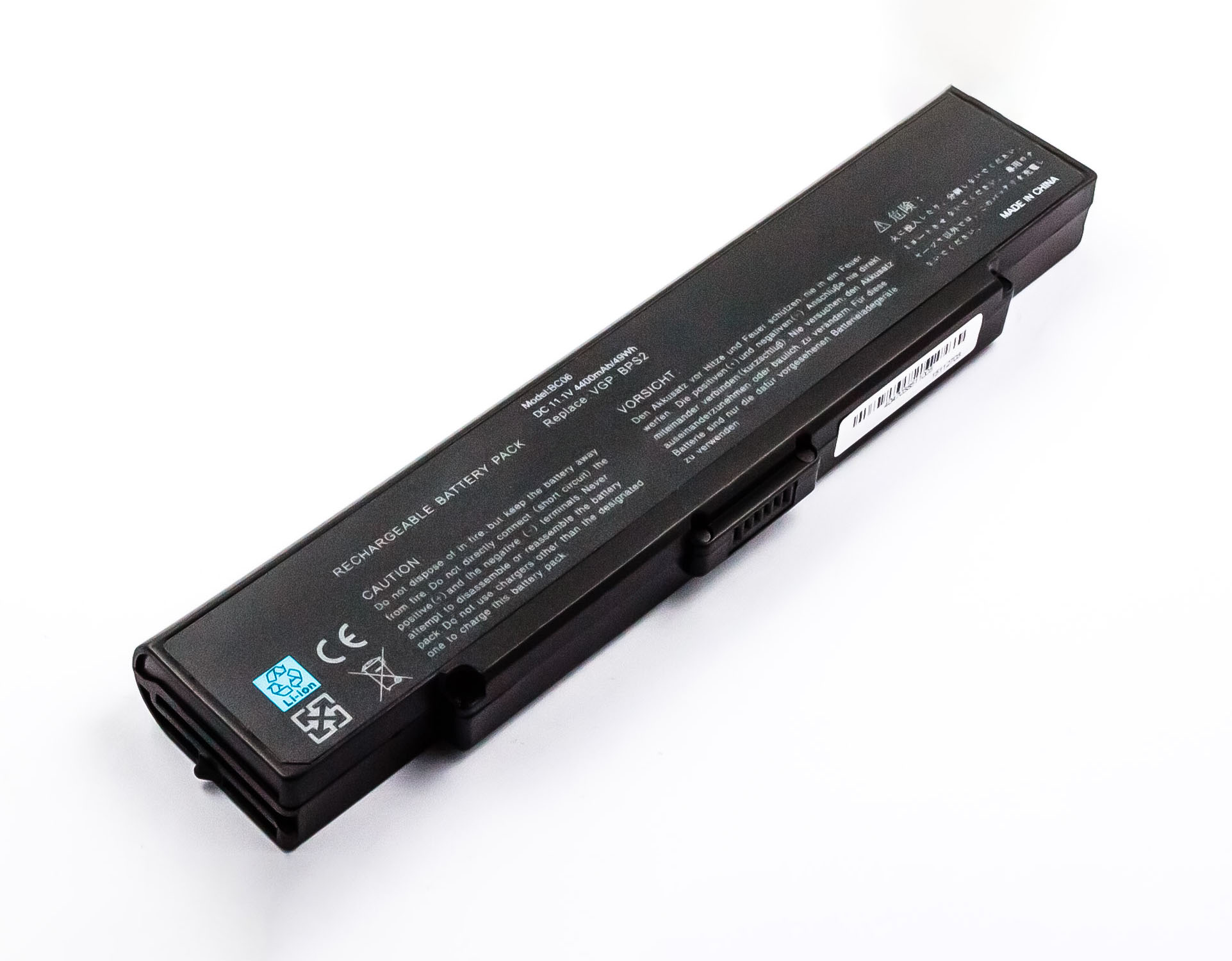 Schwarzer Laptop-Akku. Text: Wiederaufladbares Akkupack. Text: DC 11,1 V 4400 mAh. Weißer Hintergrund.