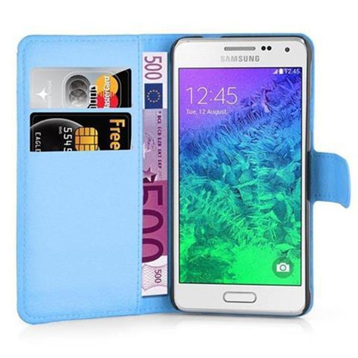 Étui de téléphone bleu avec téléphone, cartes de crédit et argent, sur fond blanc.