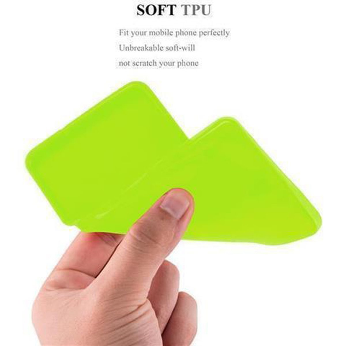 Una mano che tiene una custodia verde per telefono, con testo: SOFT TPU. La custodia è in materiale morbido.