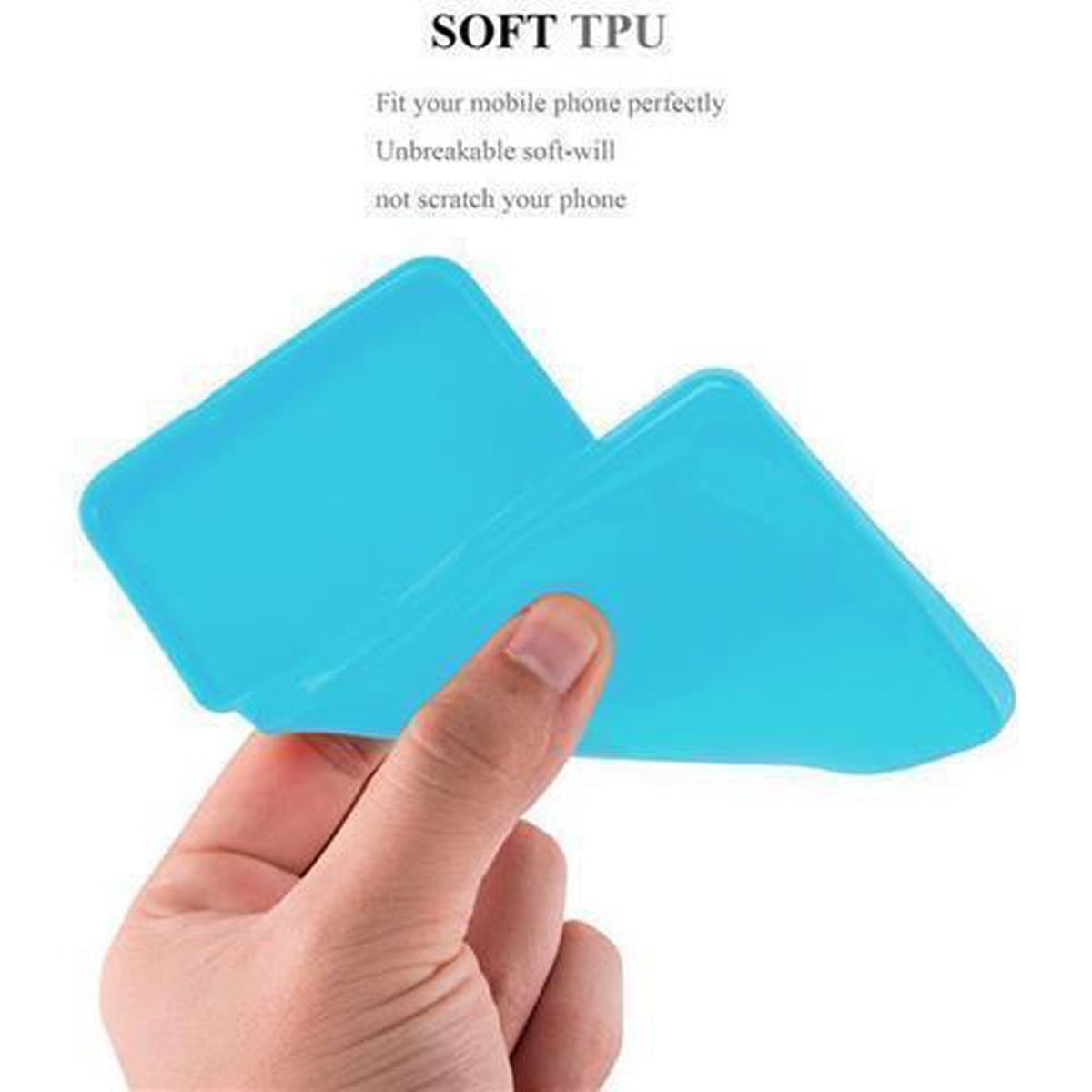Mano che tiene una custodia blu chiaro, testo 'SOFT TPU'.