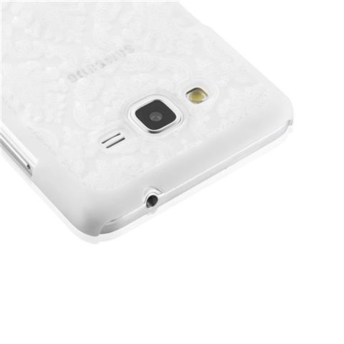 Una custodia per telefono bianca, con un design floreale. La custodia ha un'apertura per la fotocamera ed è su una superficie bianca.