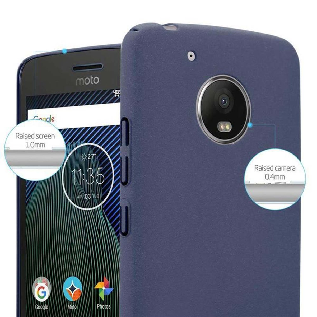 Un telefono in una custodia blu con schermo e fotocamera rialzati, sfondo scuro.