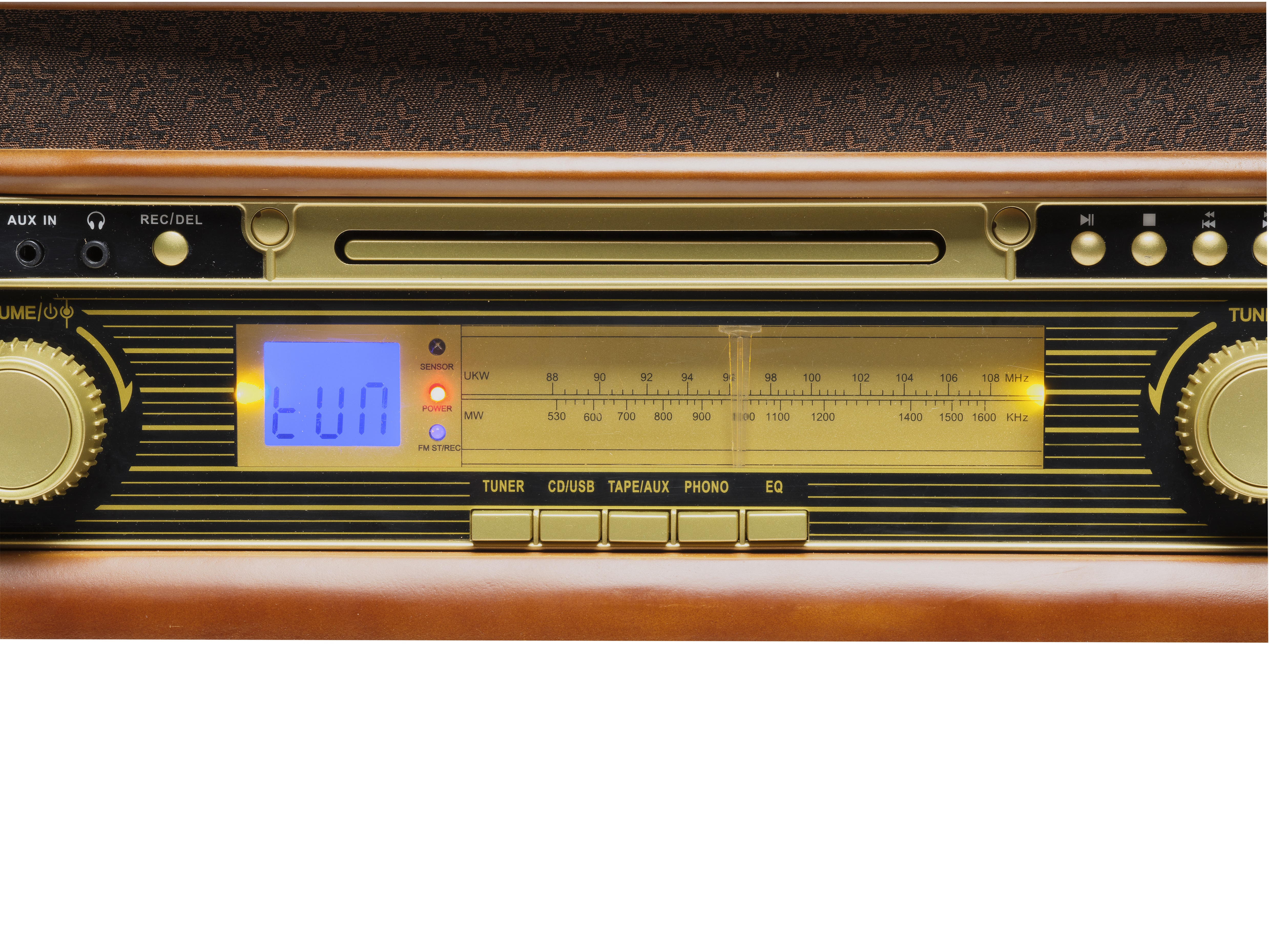 Ein Holzradio mit digitaler Anzeige, die 'EUN' zeigt, auf weißem Hintergrund.
