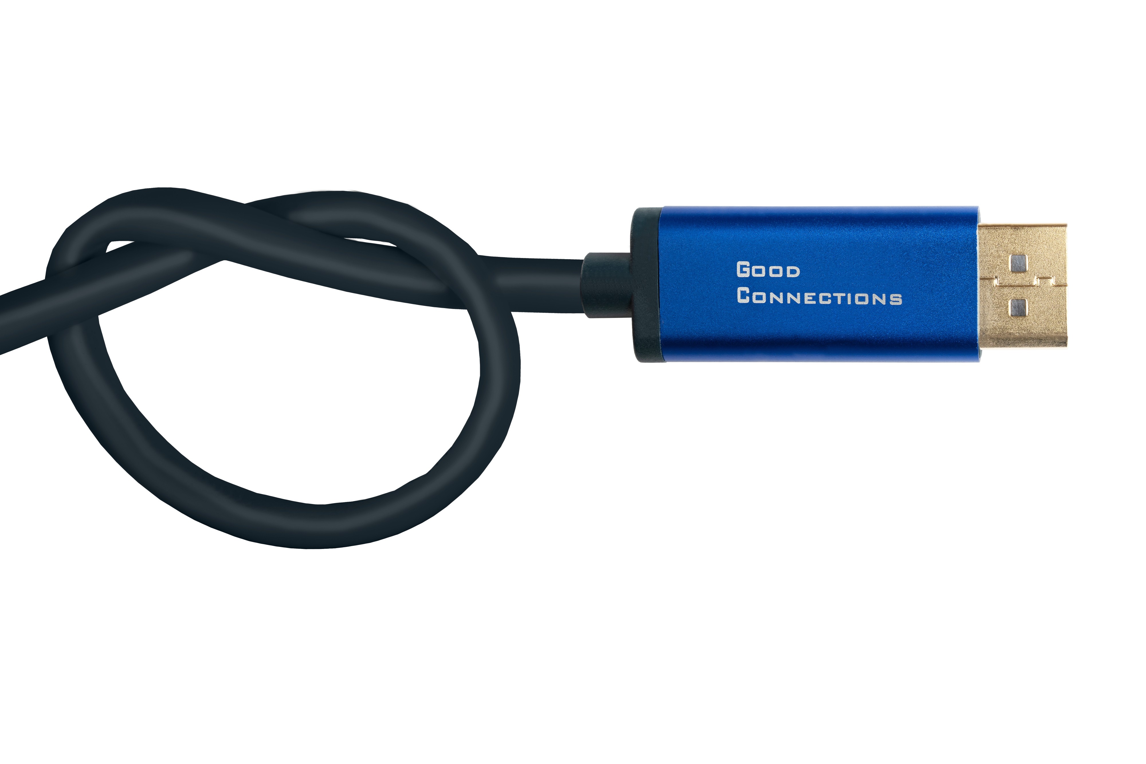 Schwarzes USB-Kabel mit Good Connections-Text auf blauem Stecker. Das Kabel ist zu einem Knoten geknotet.