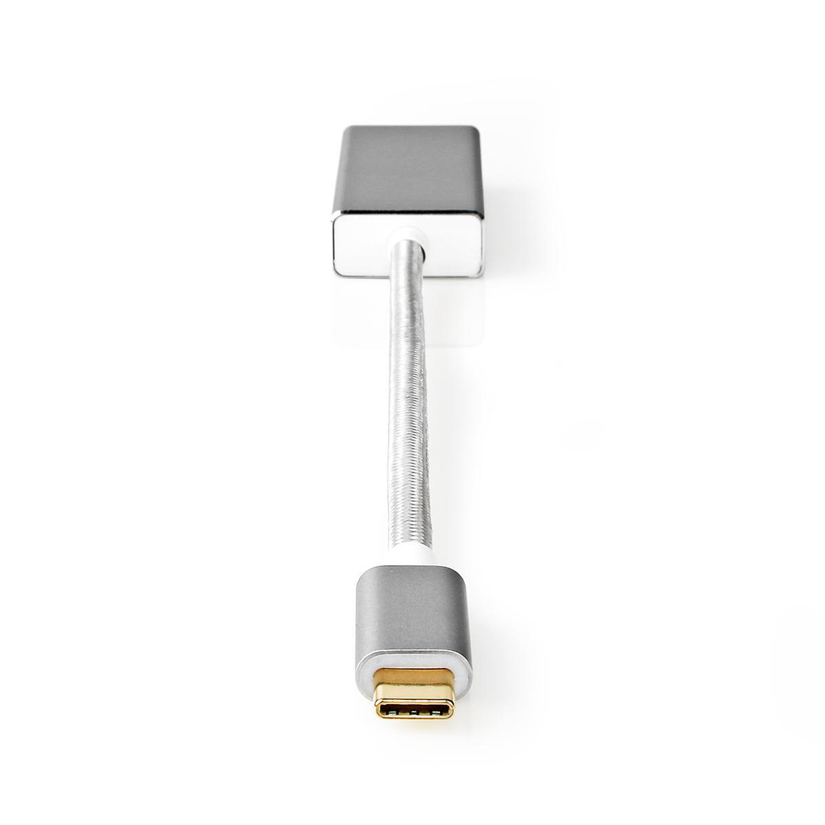 Silberner Adapter mit USB-C-Anschluss auf weißem Hintergrund.