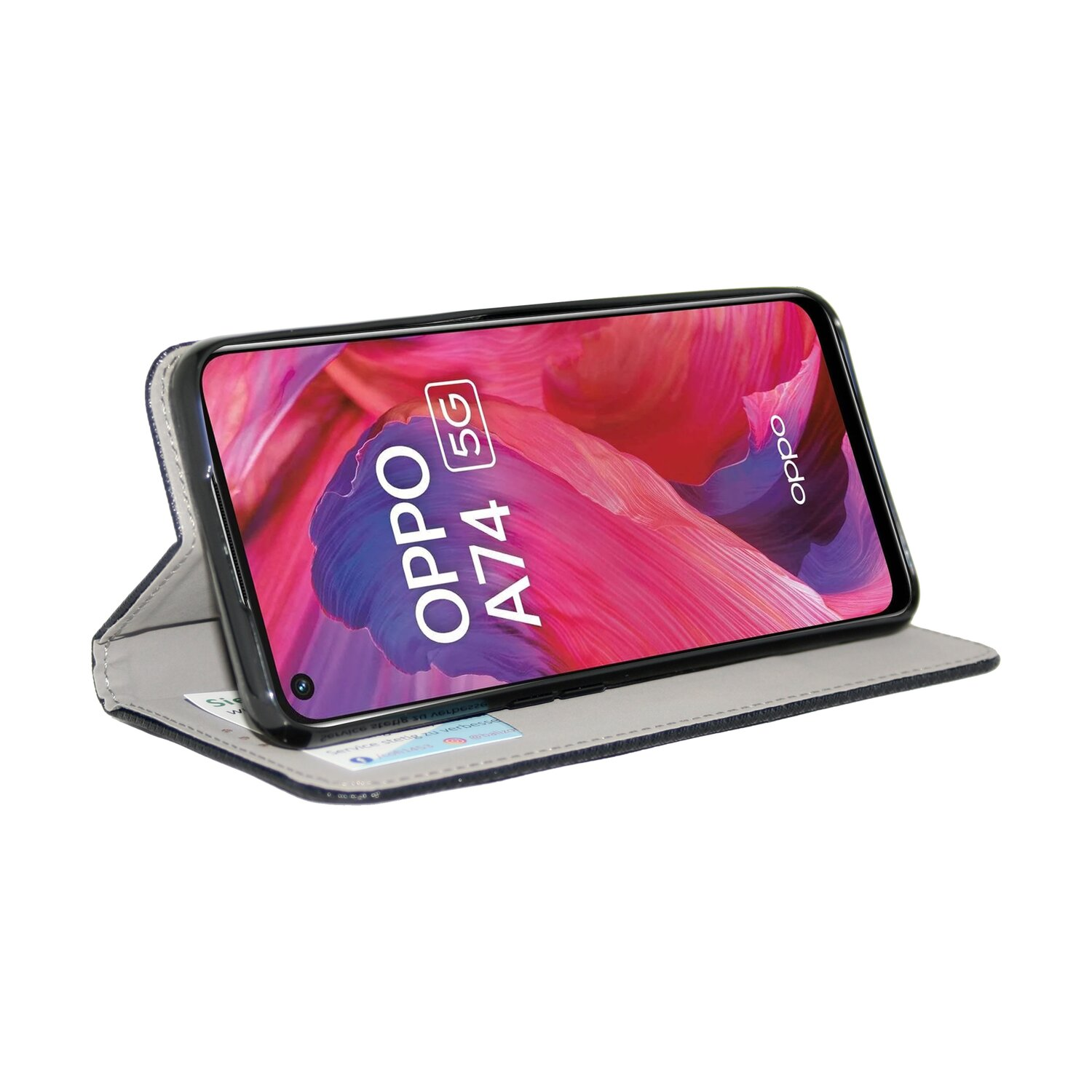 OPPO A74 5G-Telefon in einer Hülle. Das Telefon ist offen und zeigt einen rosa-violetten Bildschirm.