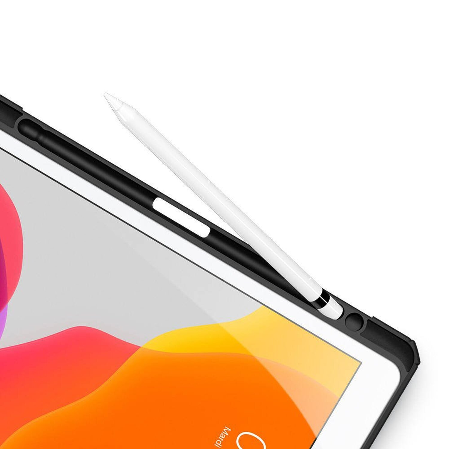 Ein iPad in einer schwarzen Hülle mit einem weißen Stift, der auf dem Rand ruht.