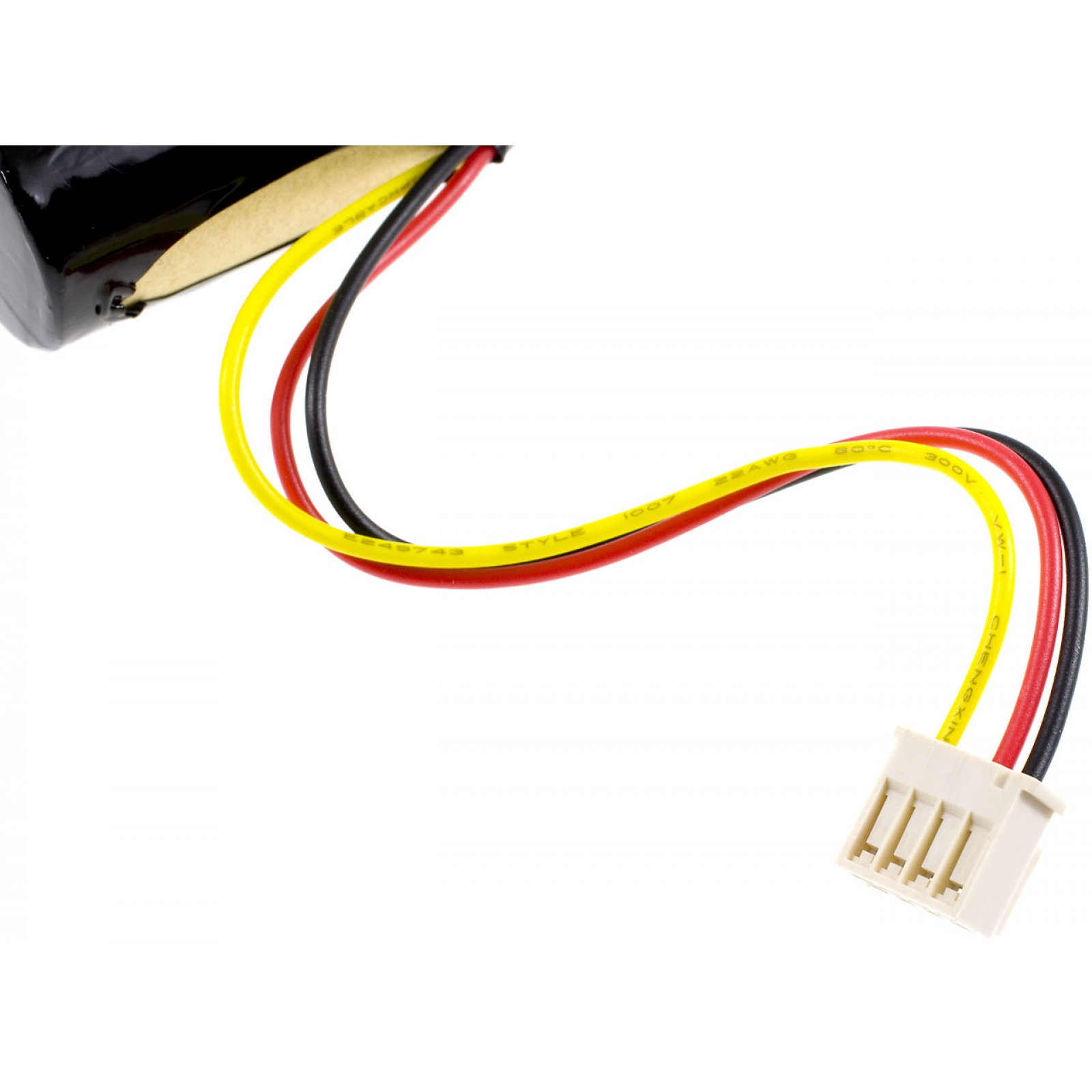 Tres cables, amarillo, negro y rojo, saliendo de una batería.