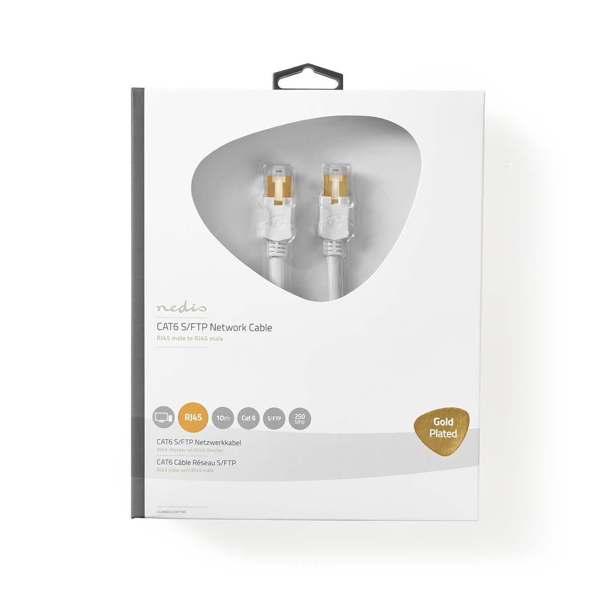 Een witte doos met een netwerkkabel erin, gelabeld met tekst en pictogrammen, en 'Gold Plated'.