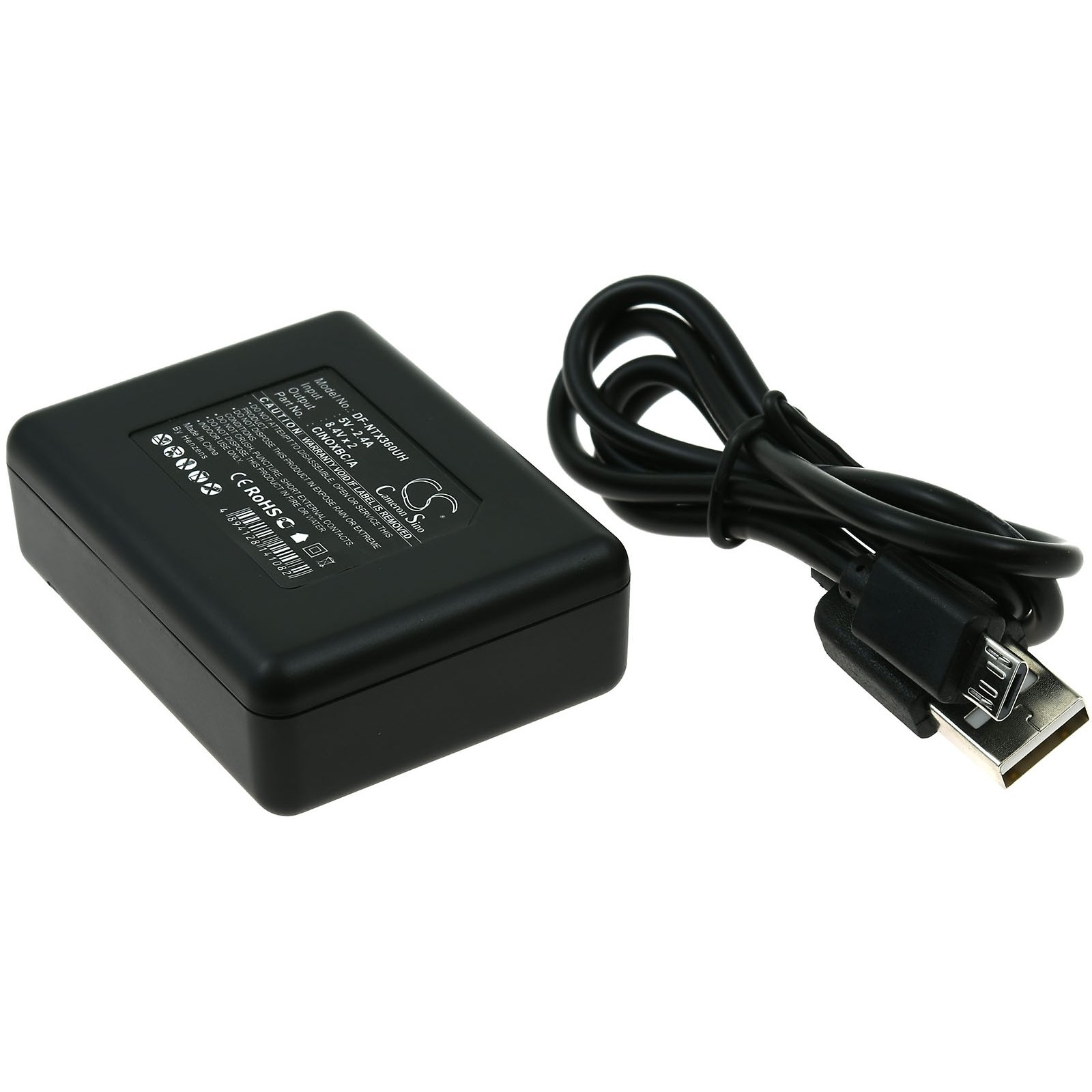 Un banco de energía negro con un cable de carga. El cable tiene un conector USB. El banco de energía está etiquetado con información.