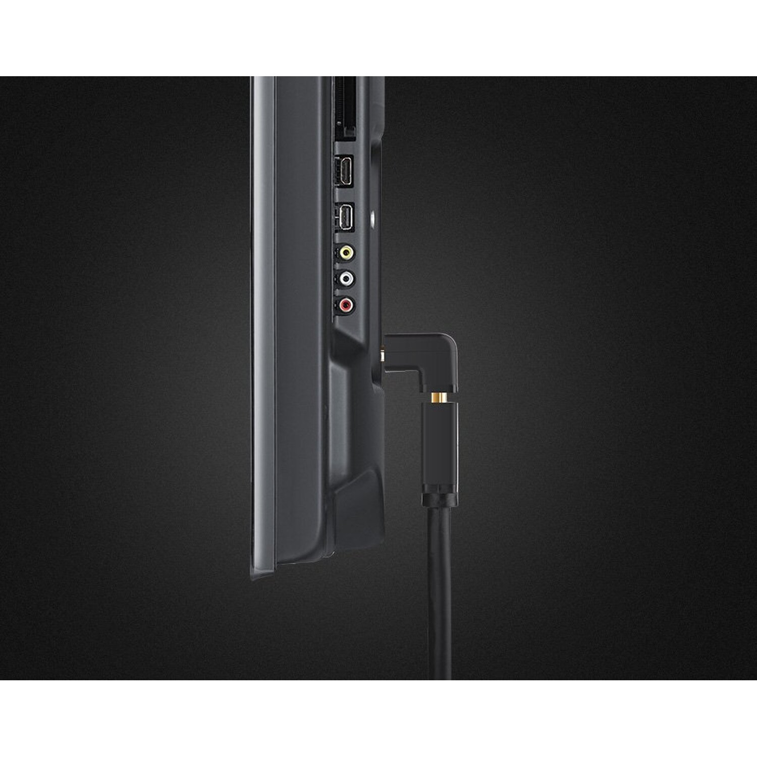 Seitenansicht eines schwarzen Fernsehers mit Anschlüssen und einem schwarzen Kabel mit L-förmigem Stecker.