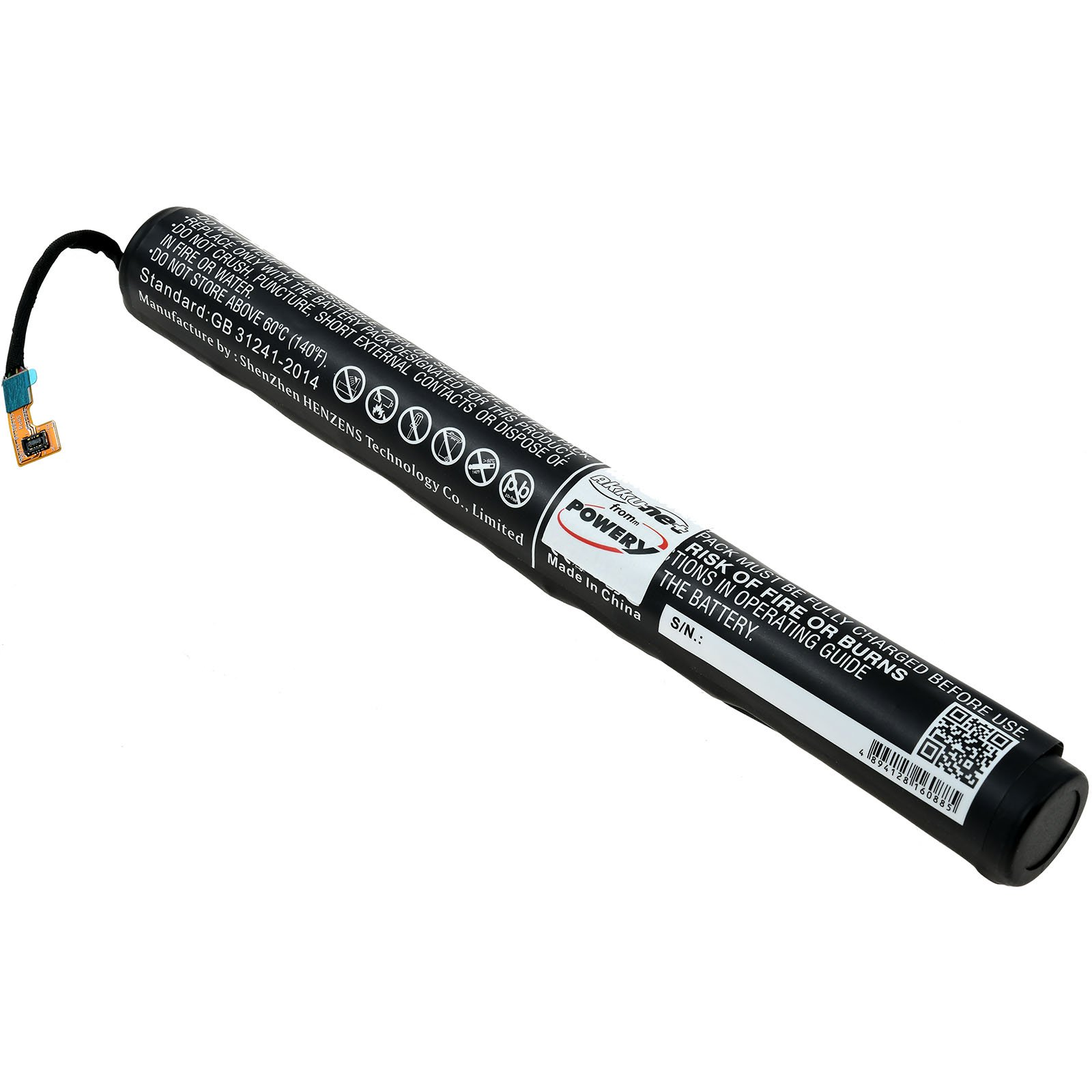 Batería negra con texto y conector. Cilindro negro con texto, hecho en China.