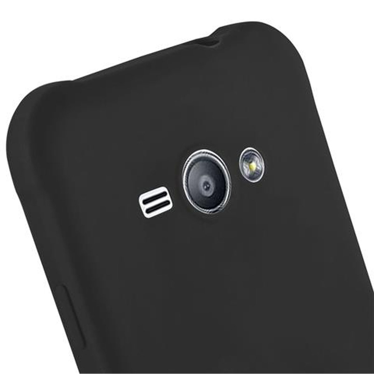 Schwarze Smartphone-Rückansicht mit Kamera und Blitz. Kameraerhöhung und Lautsprecherlöcher.