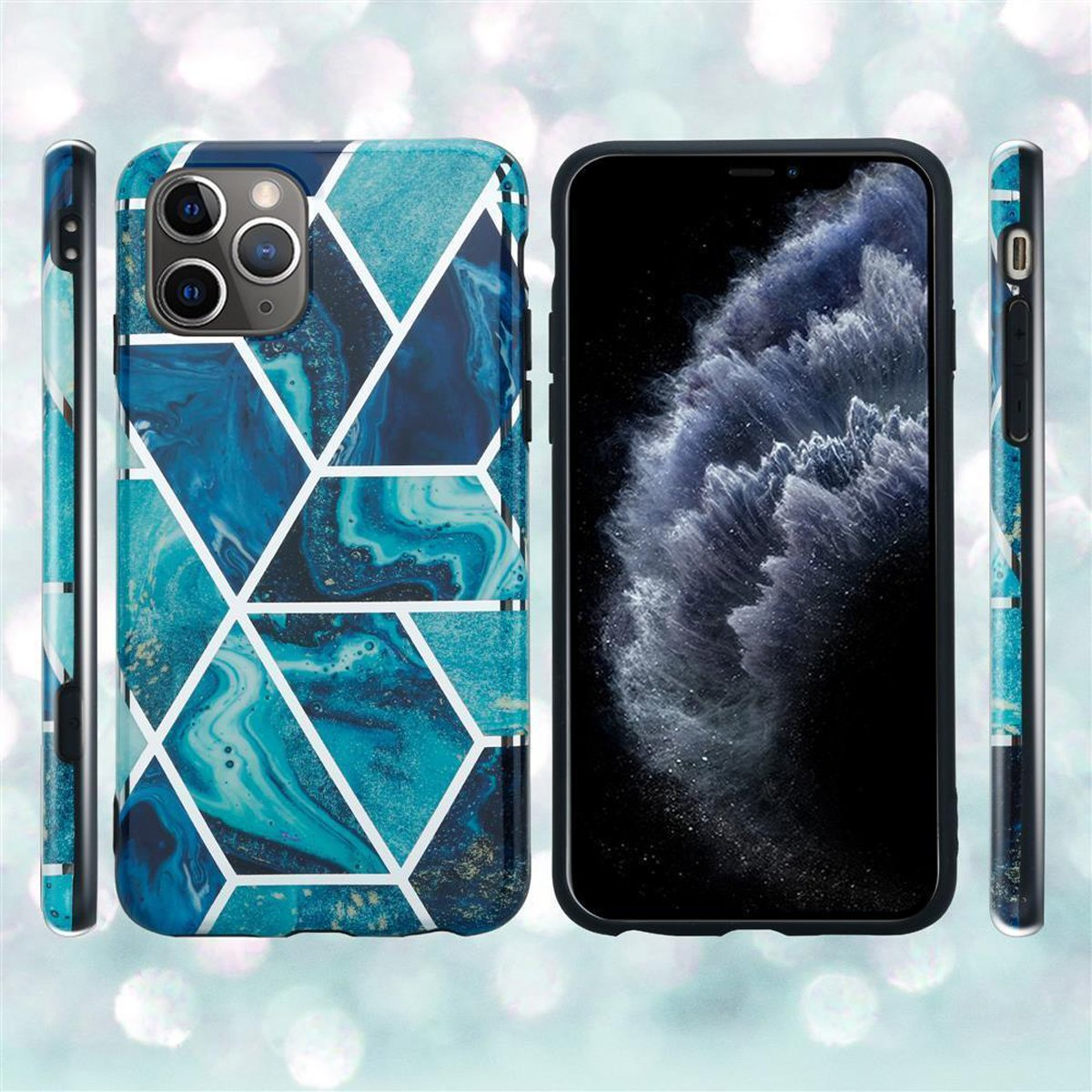 Custodie per telefono con un telefono all'interno. Le custodie hanno disegni geometrici blu e bianchi. Sfondo bianco.