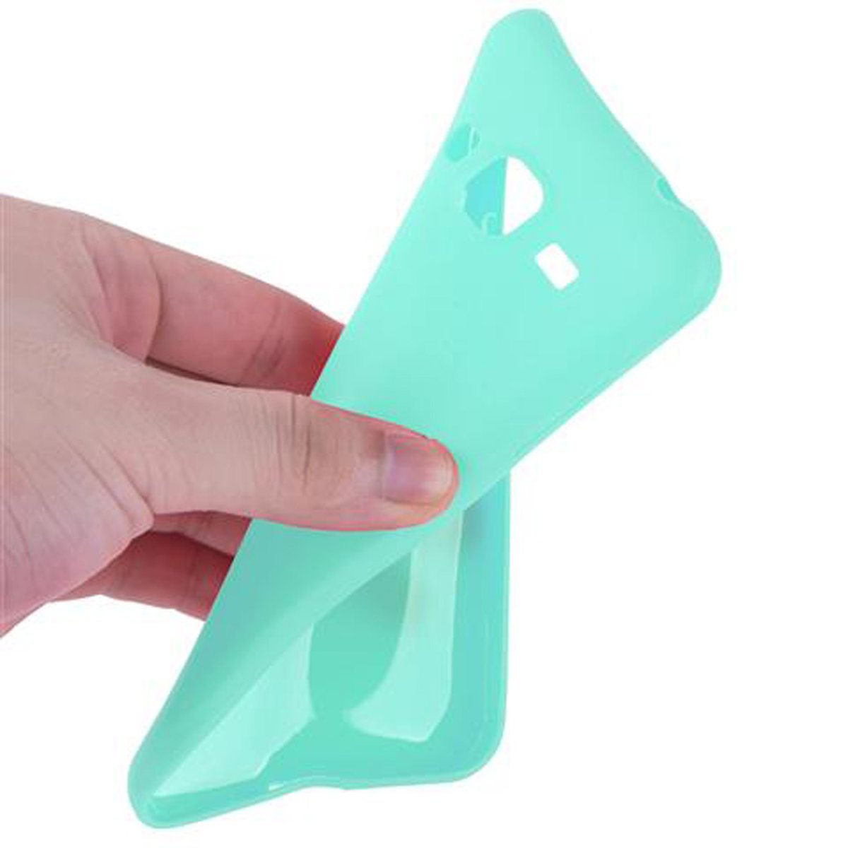 Una custodia per telefono verde menta tenuta da una mano, su sfondo bianco.