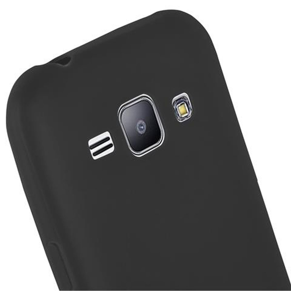 Primo piano del retro di un telefono nero. Fotocamera e flash sono visibili.