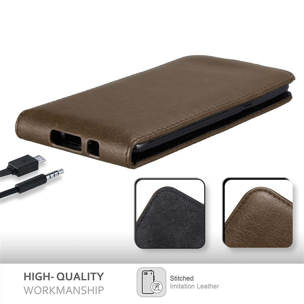 Custodia per telefono in pelle marrone, con cavo USB. Dettaglio delle cuciture e della qualità della pelle. Sfondo bianco.