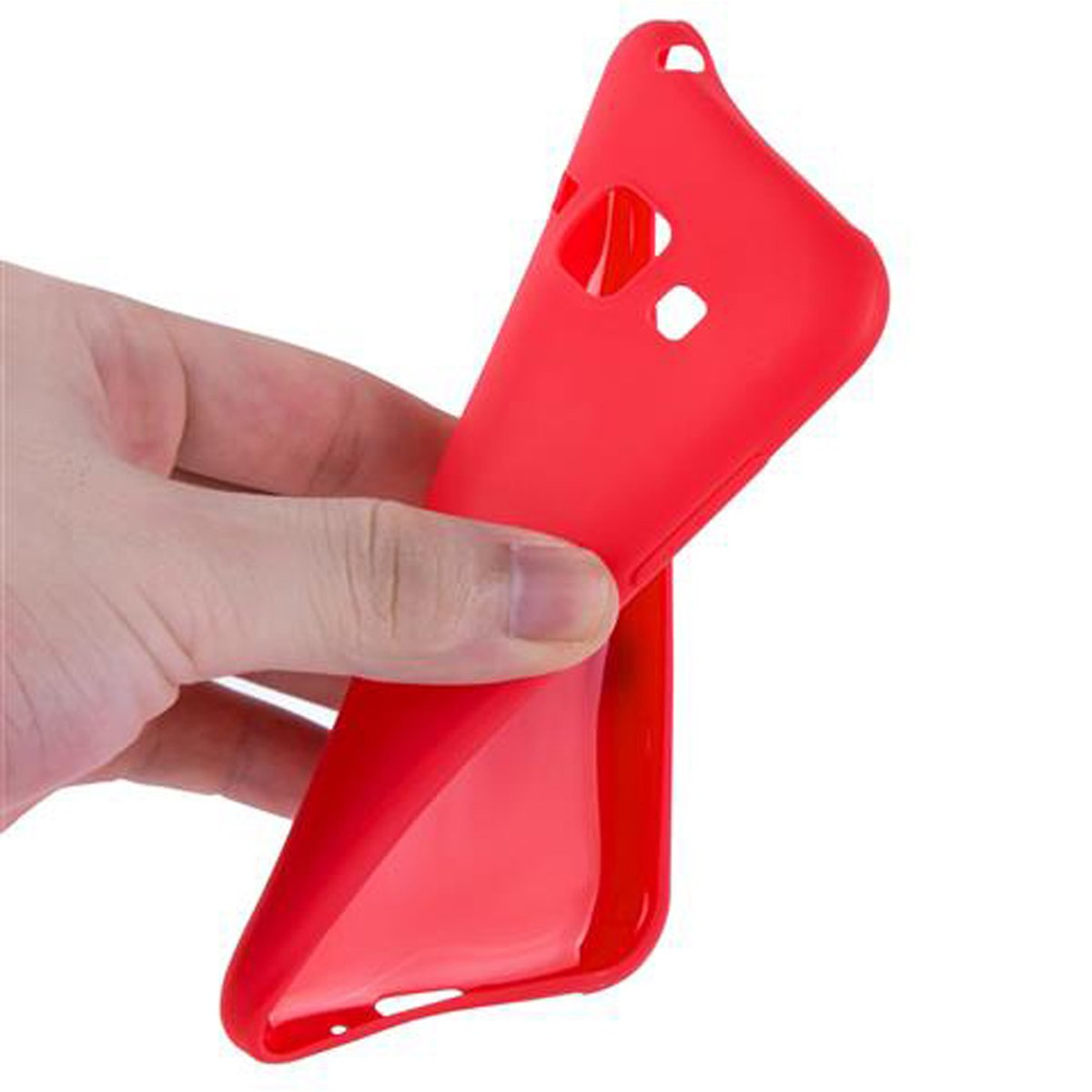 Mano che tiene una custodia rossa per telefono, flessibile. La custodia è parzialmente piegata.