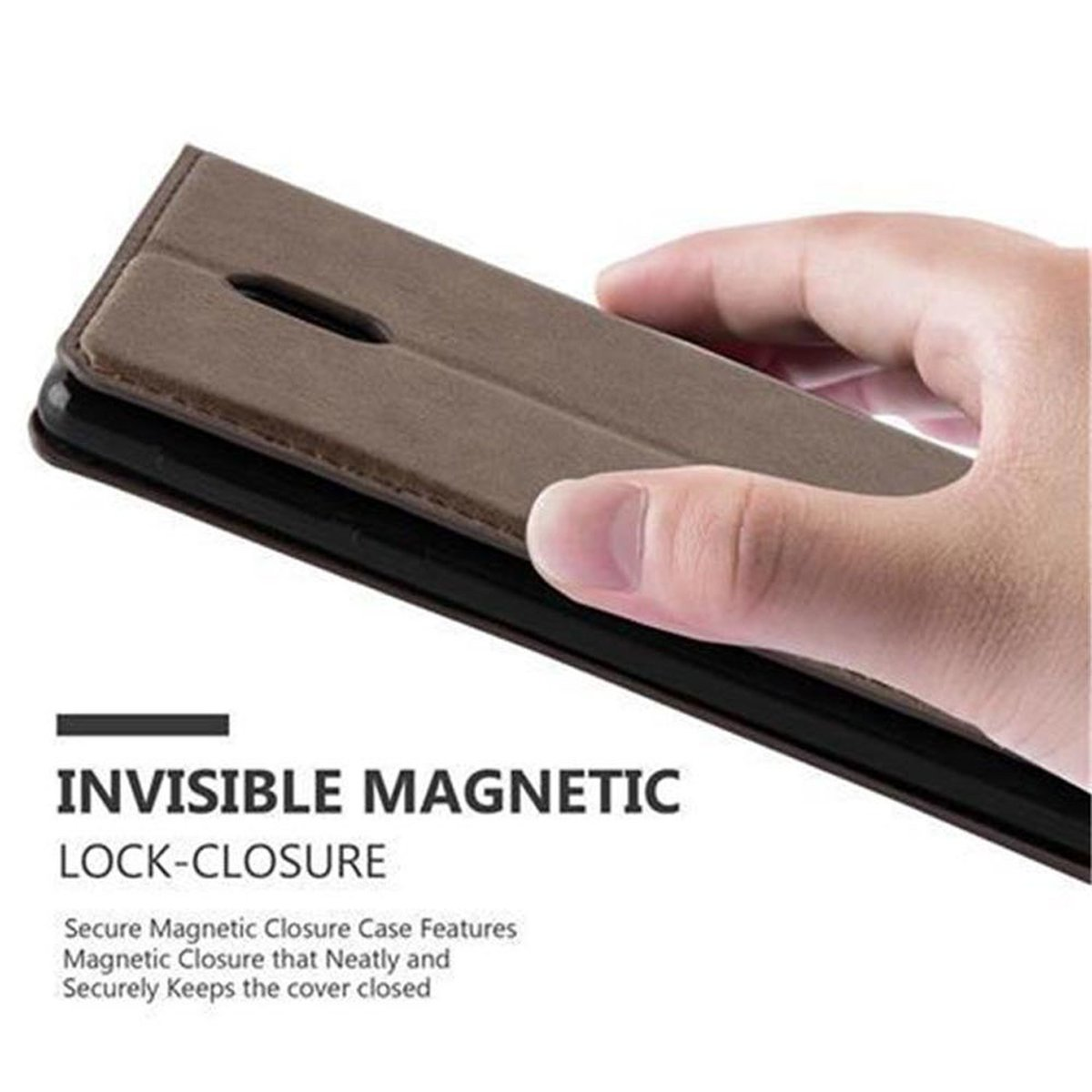 Eine braune Handyhülle wird gehalten. Der Text 'INVISIBLE MAGNETIC LOCK-CLOSURE' ist sichtbar.