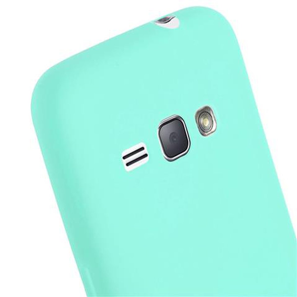 Primo piano del retro di un telefono verde chiaro con dettagli della fotocamera e dell'altoparlante.