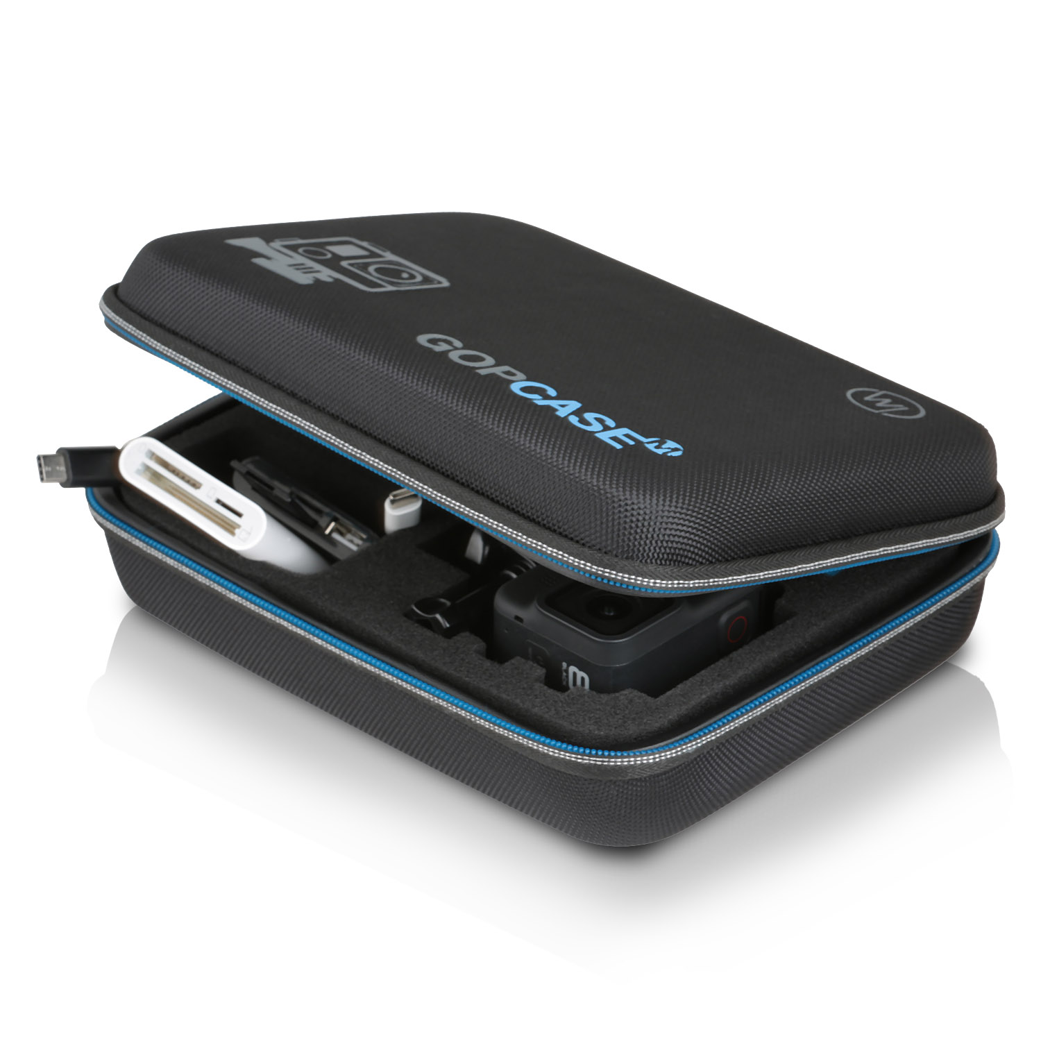 Schwarzer GoPro-Koffer, geöffnet, mit Kamera und Zubehör im Inneren.