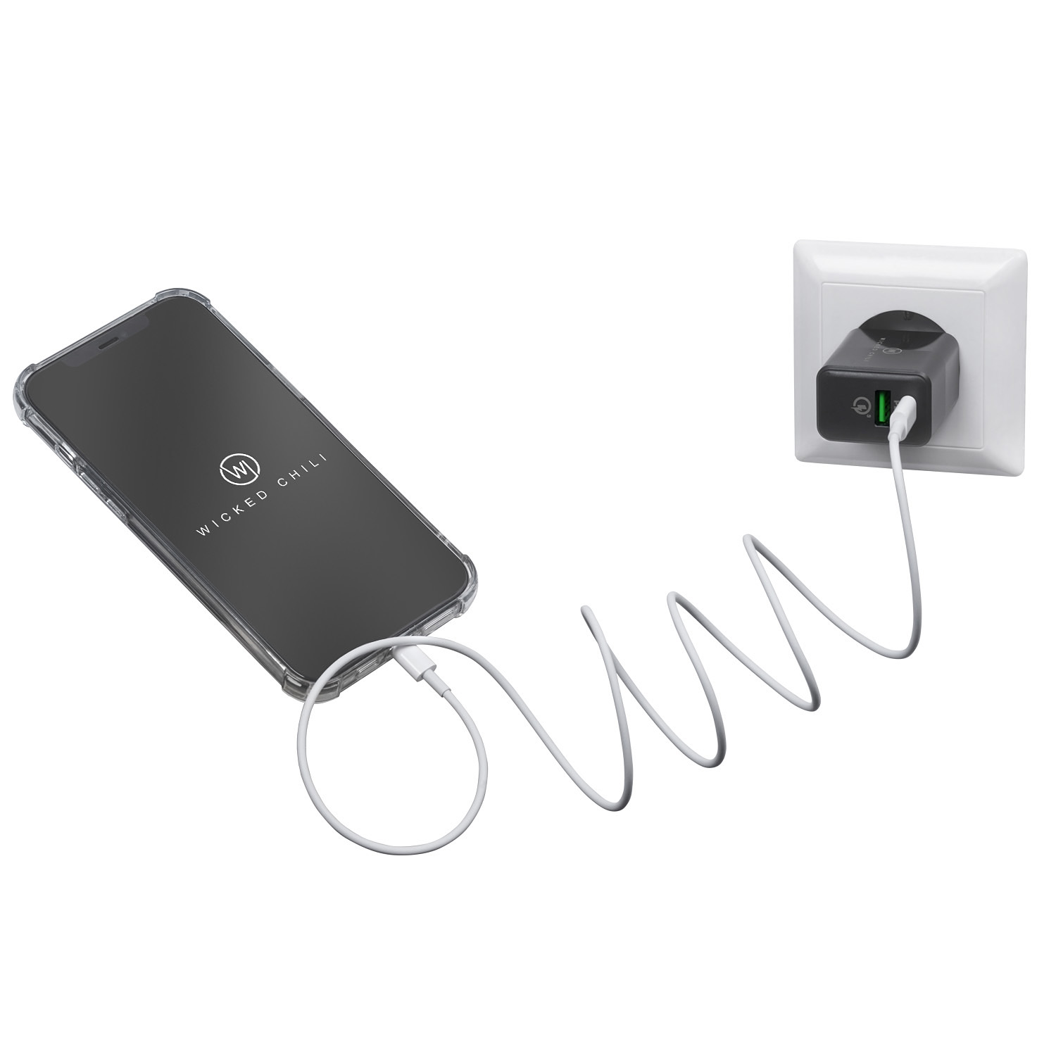 Telefon in transparenter Hülle, angeschlossen an ein Ladegerät in der Wand.