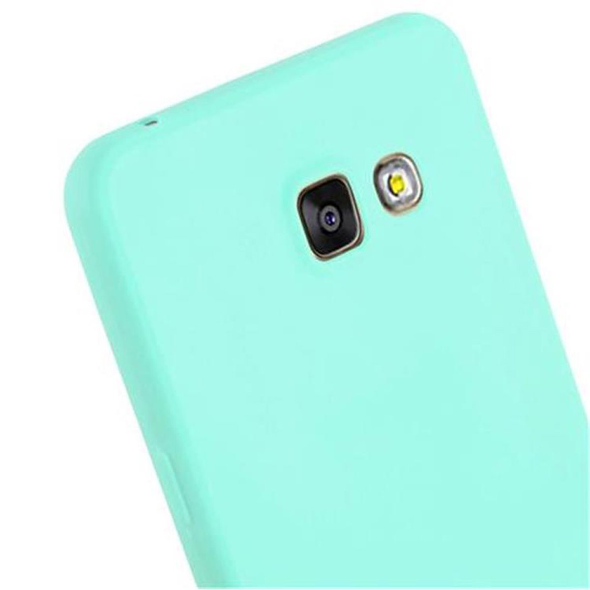 Primo piano del retro di un telefono color menta, mostra la fotocamera e il flash.