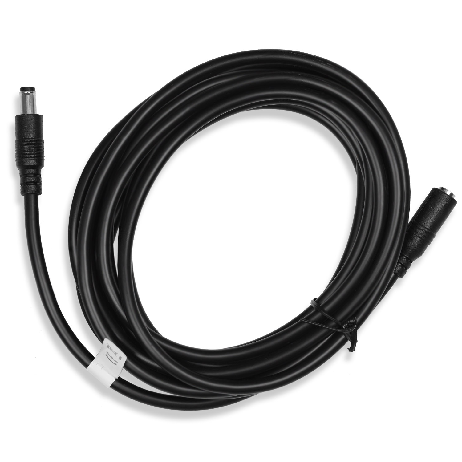 Schwarzes Kabel mit zwei Enden. Ein Ende ist ein Standardstecker, das andere ein Gleichstromanschluss.