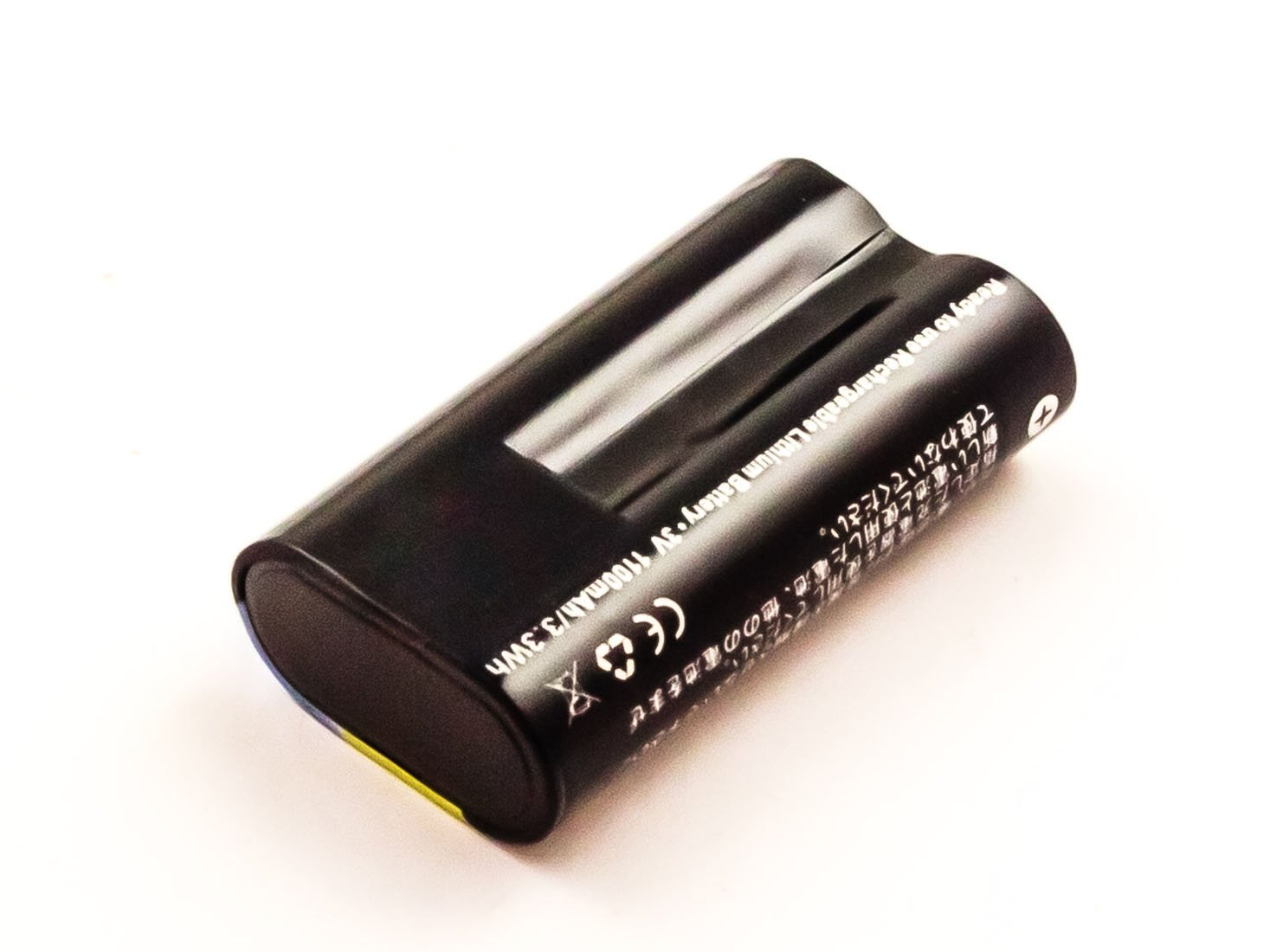 Schwarz-silberne Batterie mit Text und Symbolen vor weißem Hintergrund, schräge Ansicht.