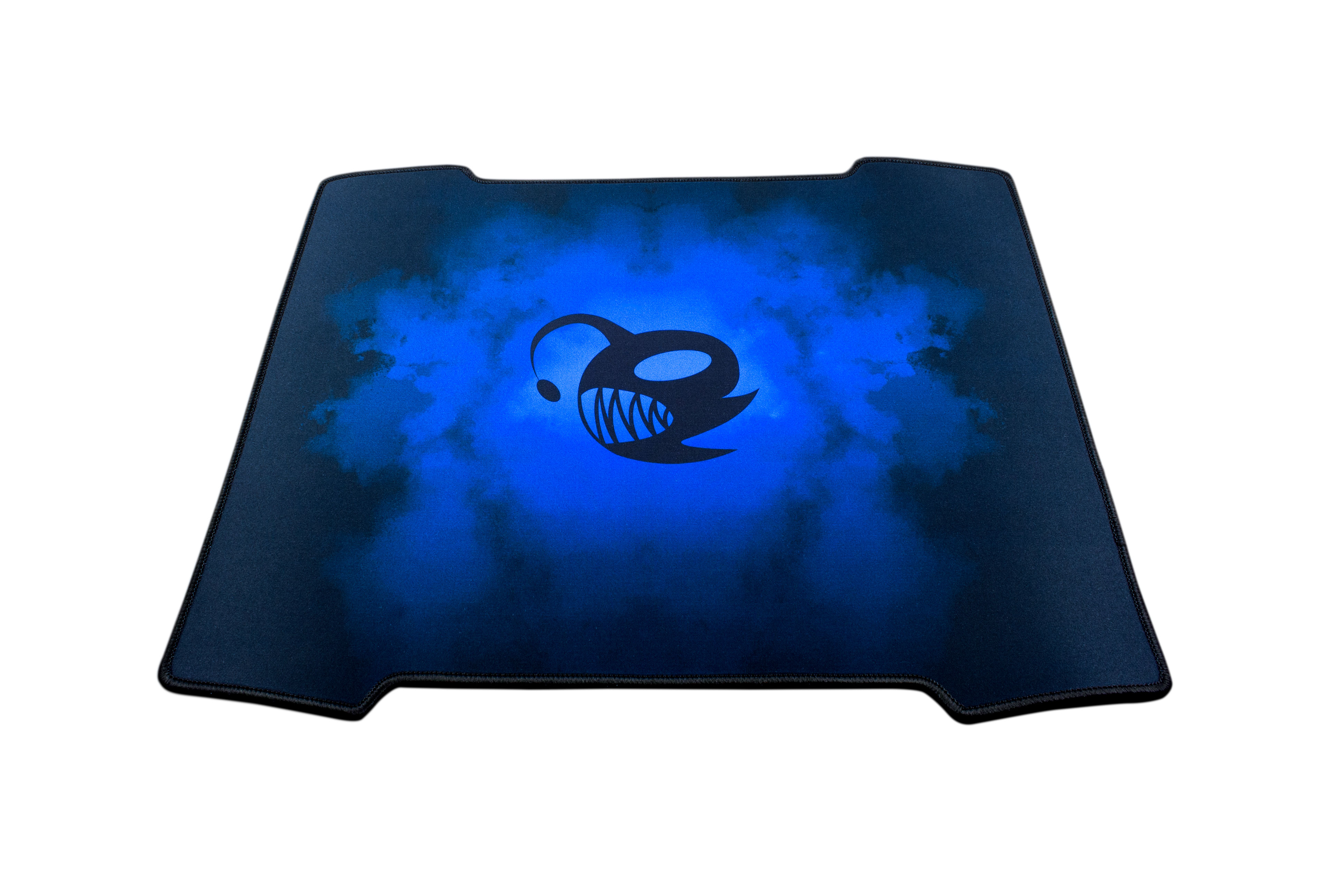 Alfombrilla de ratón para juegos azul y azul oscuro con un pez de dibujos animados y fondo azul.