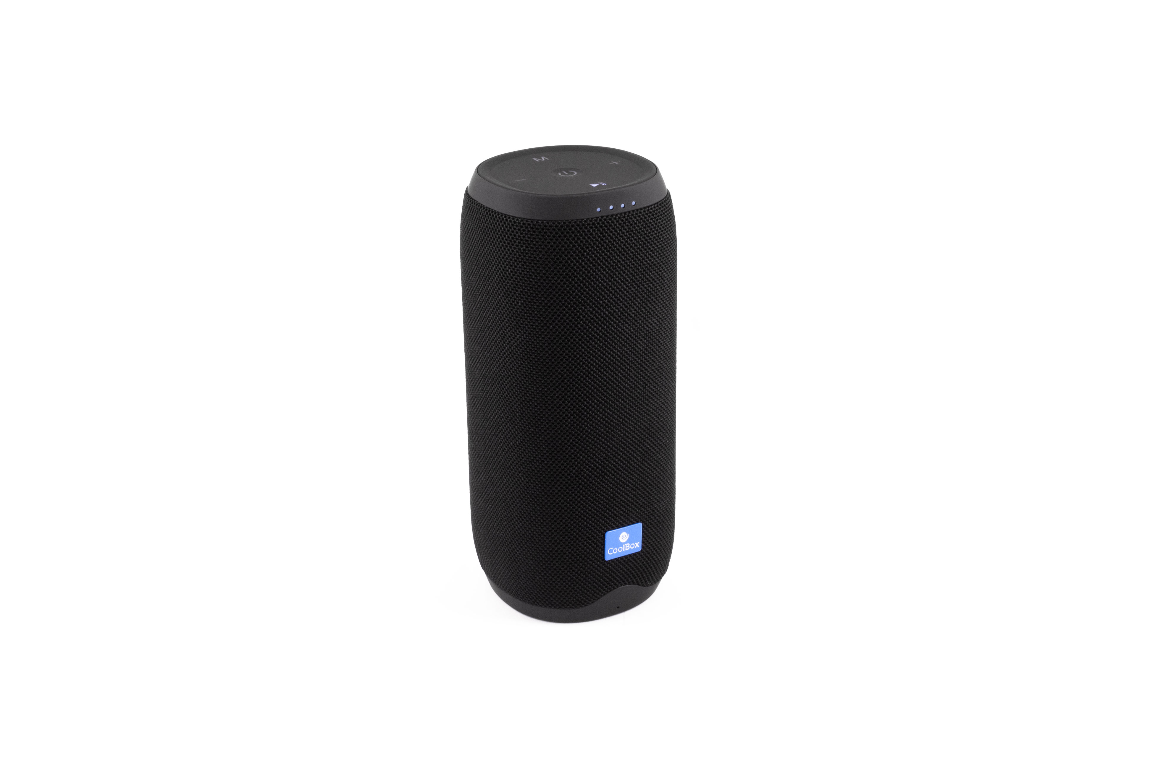 Altavoz cilíndrico negro sobre fondo blanco. Tiene botones arriba y un logotipo abajo.