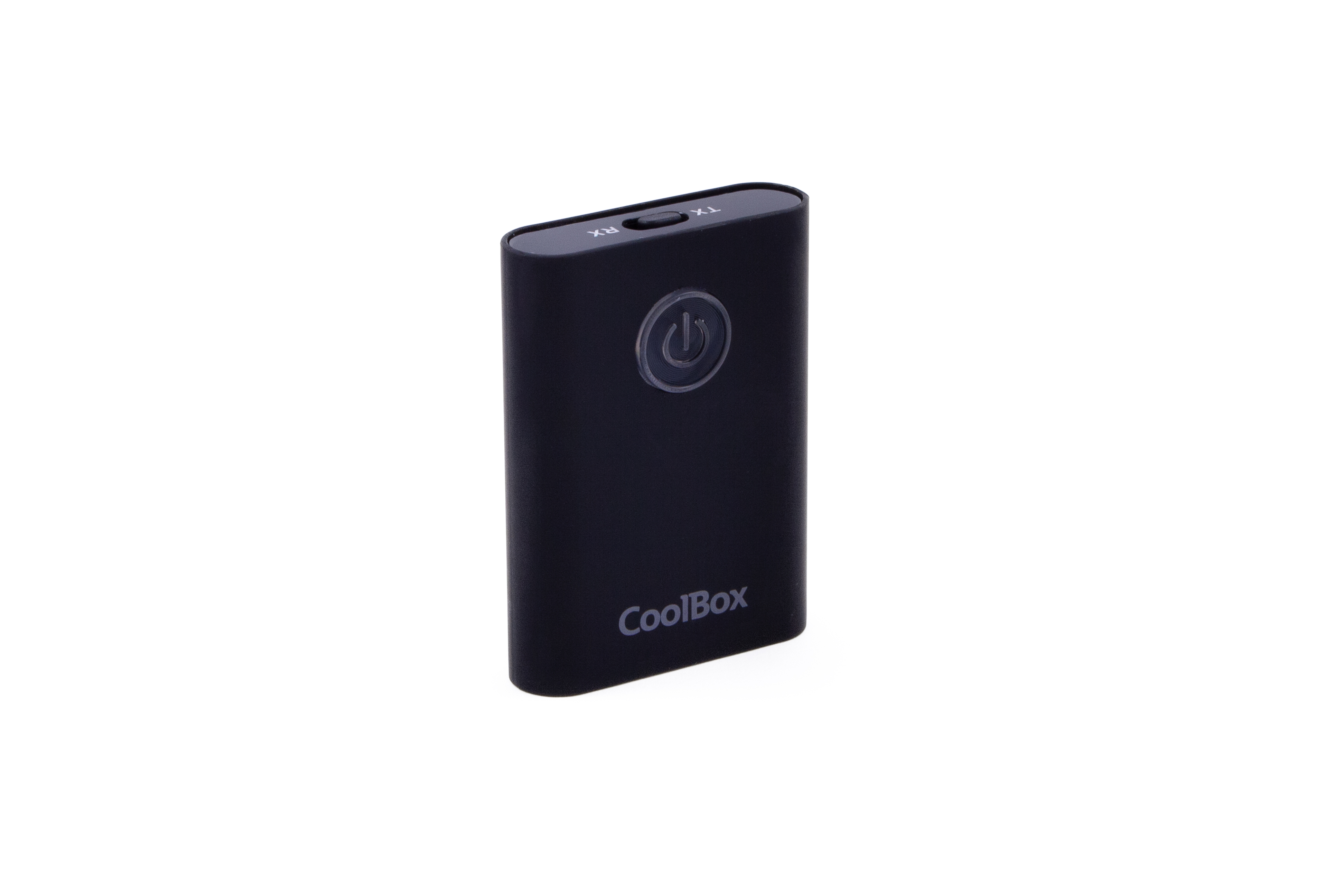 Un transmisor Bluetooth CoolBox negro sobre un fondo blanco, con un botón de encendido en la parte frontal.