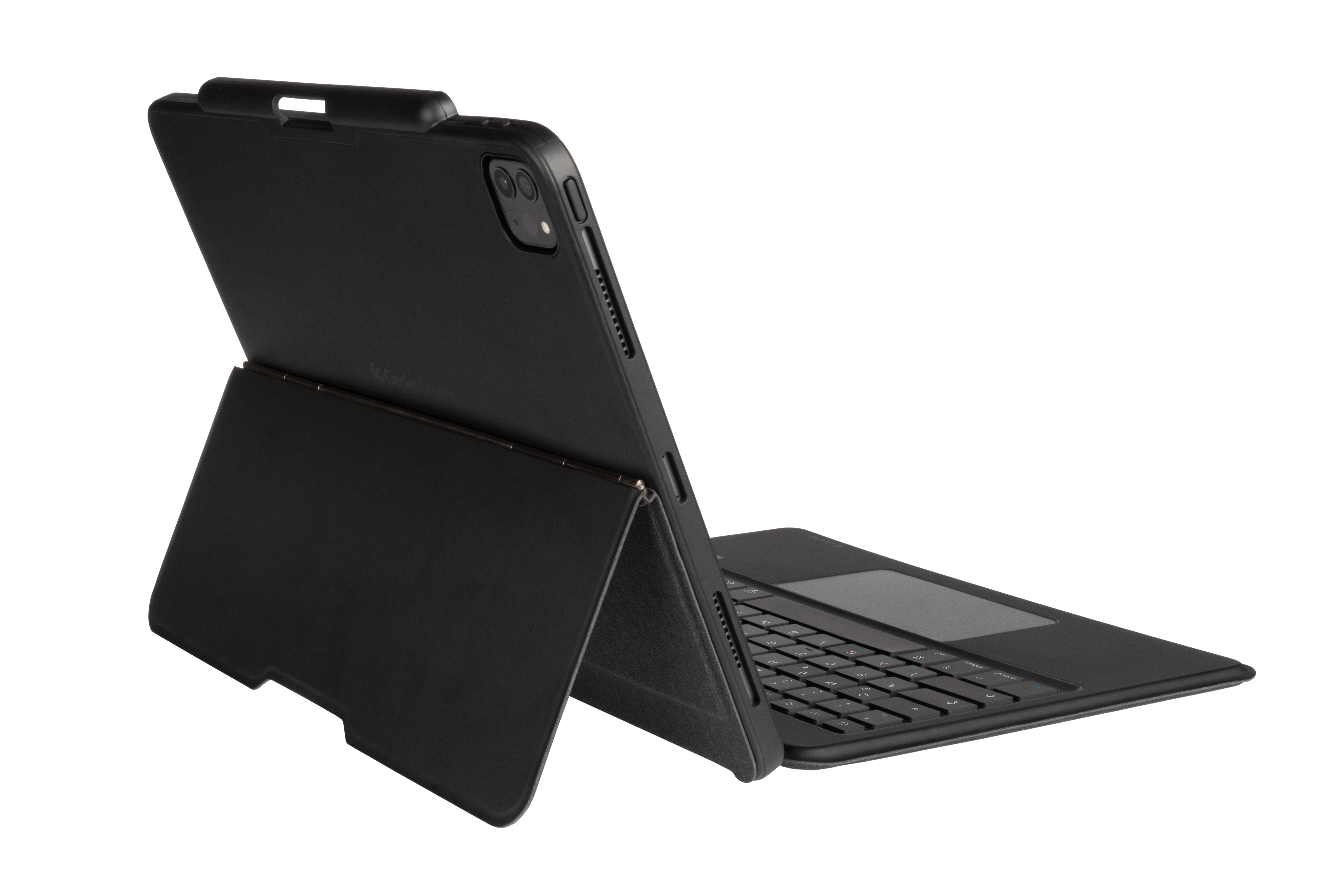 Schwarze iPad-Hülle mit Tastatur und Trackpad. Das iPad ist geöffnet. Die Hülle ist schwarz.