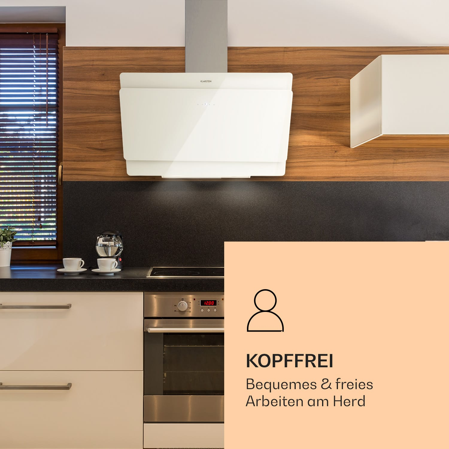 Küche mit weißer Dunstabzugshaube. Text: KOPFFREI, Bequemes & freies Arbeiten am Herd.