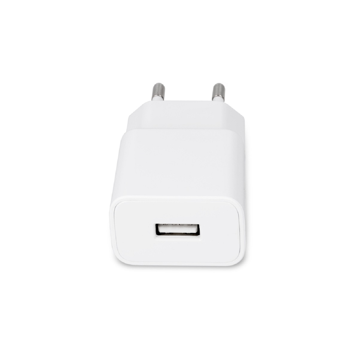 Weißes USB-Ladegerät mit zwei Stiften auf weißem Hintergrund.