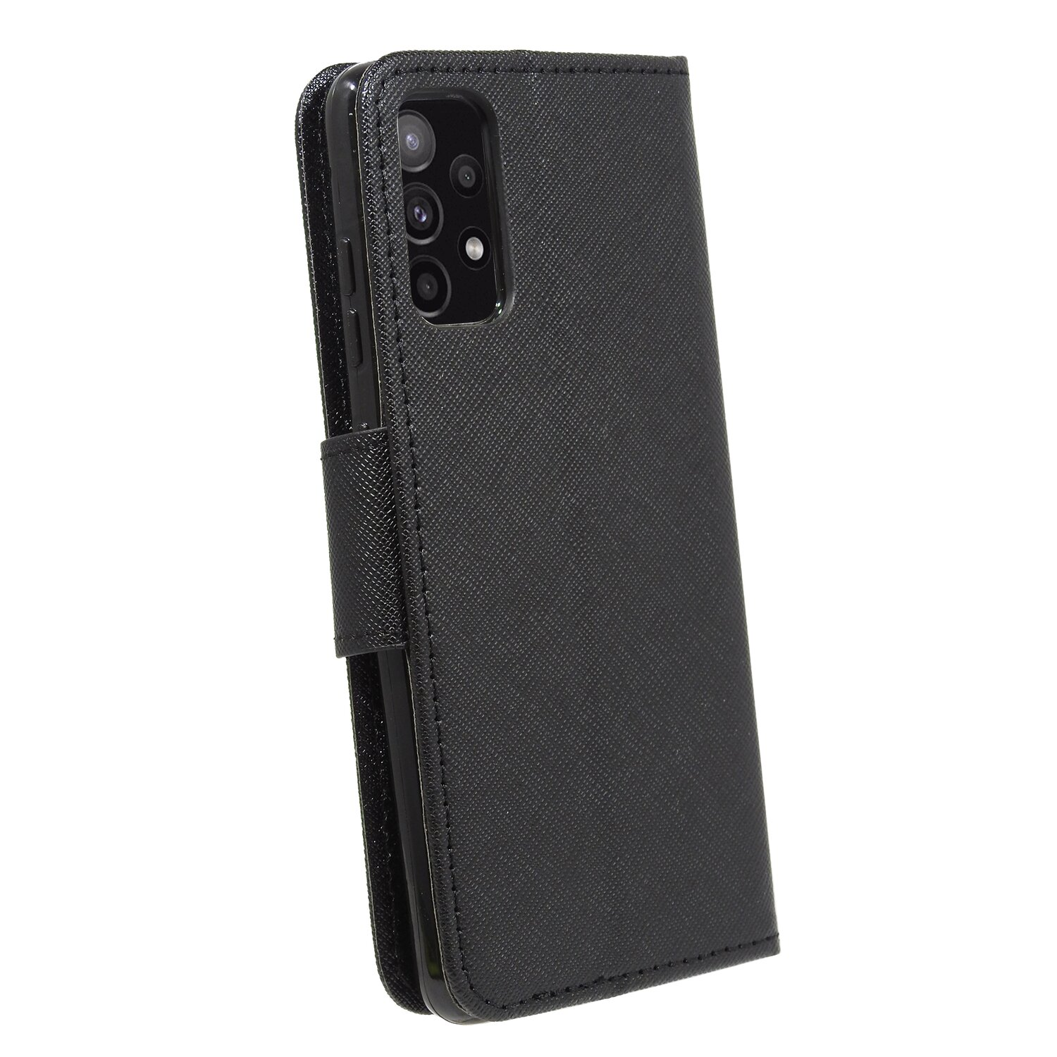 Schwarze Handyhülle, geschlossen, mit Magnetverschluss. Die Handykamera ist sichtbar. Weißer Hintergrund.