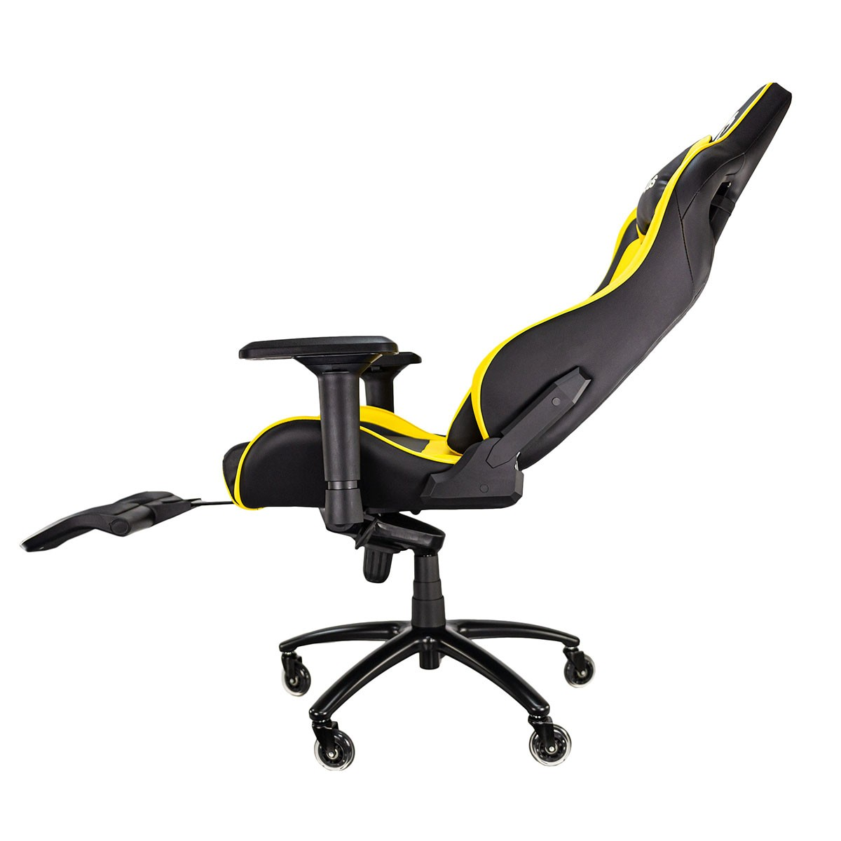 Silla gamer amarilla y negra con reposapiés y reposabrazos ajustables.