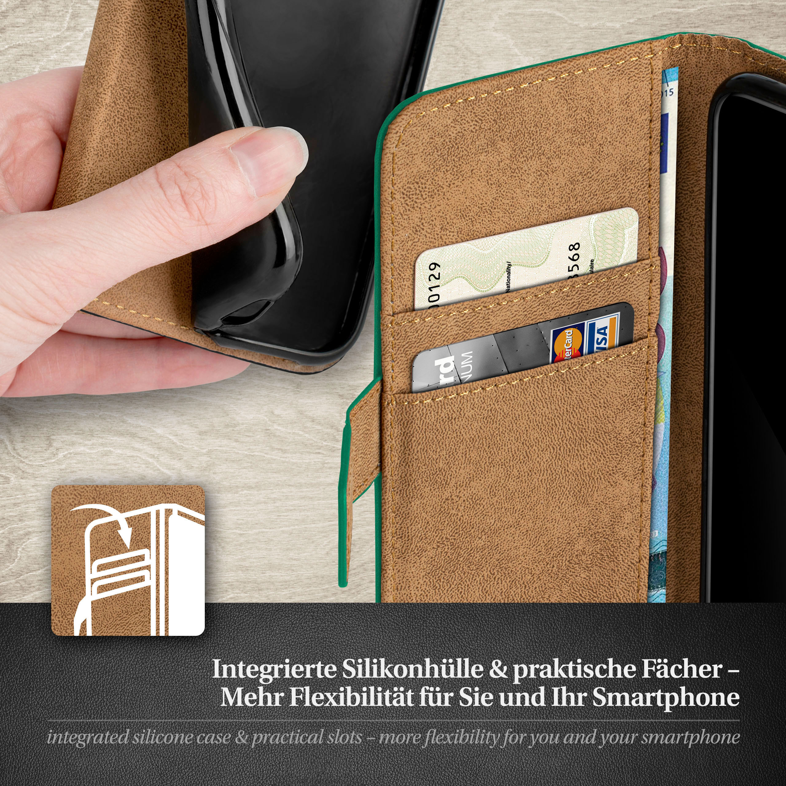 Handyhülle mit Karten in Taschen. Eine Hand hält das Telefon. Braune und grüne Farben.