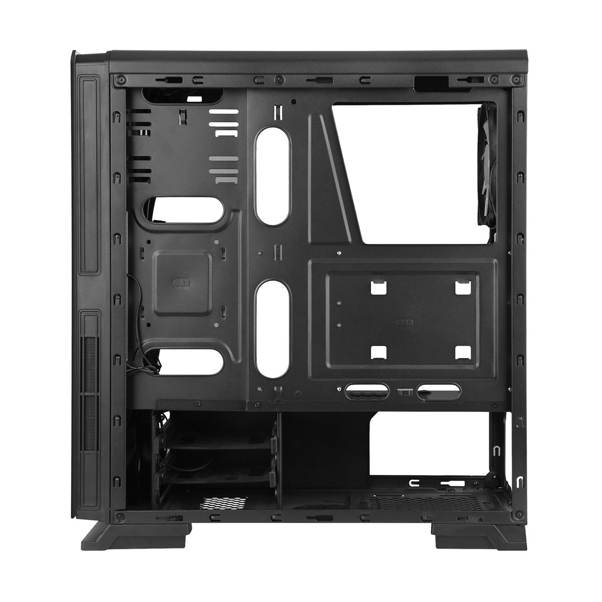 Interior de caja de ordenador negra, mostrando varios puntos de montaje y espacios.