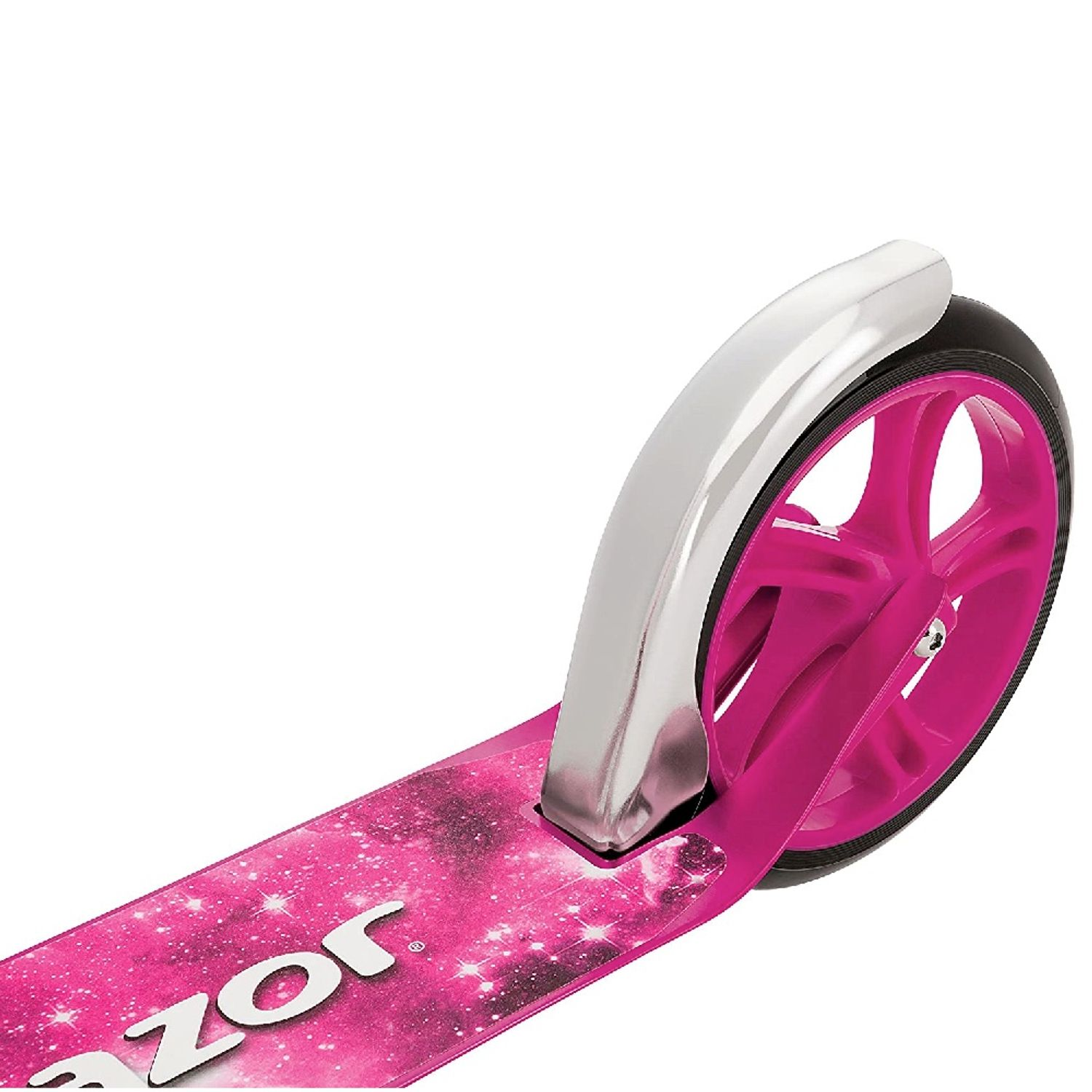 Gros plan sur une roue et un pont de scooter roses avec un motif étoilé et le mot "Razor".