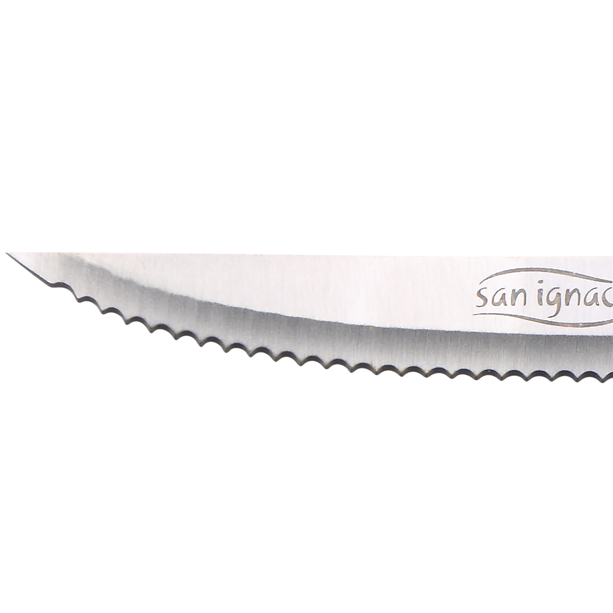 Primer plano de una hoja de cuchillo con la marca 'san ignac' grabada en el lateral.
