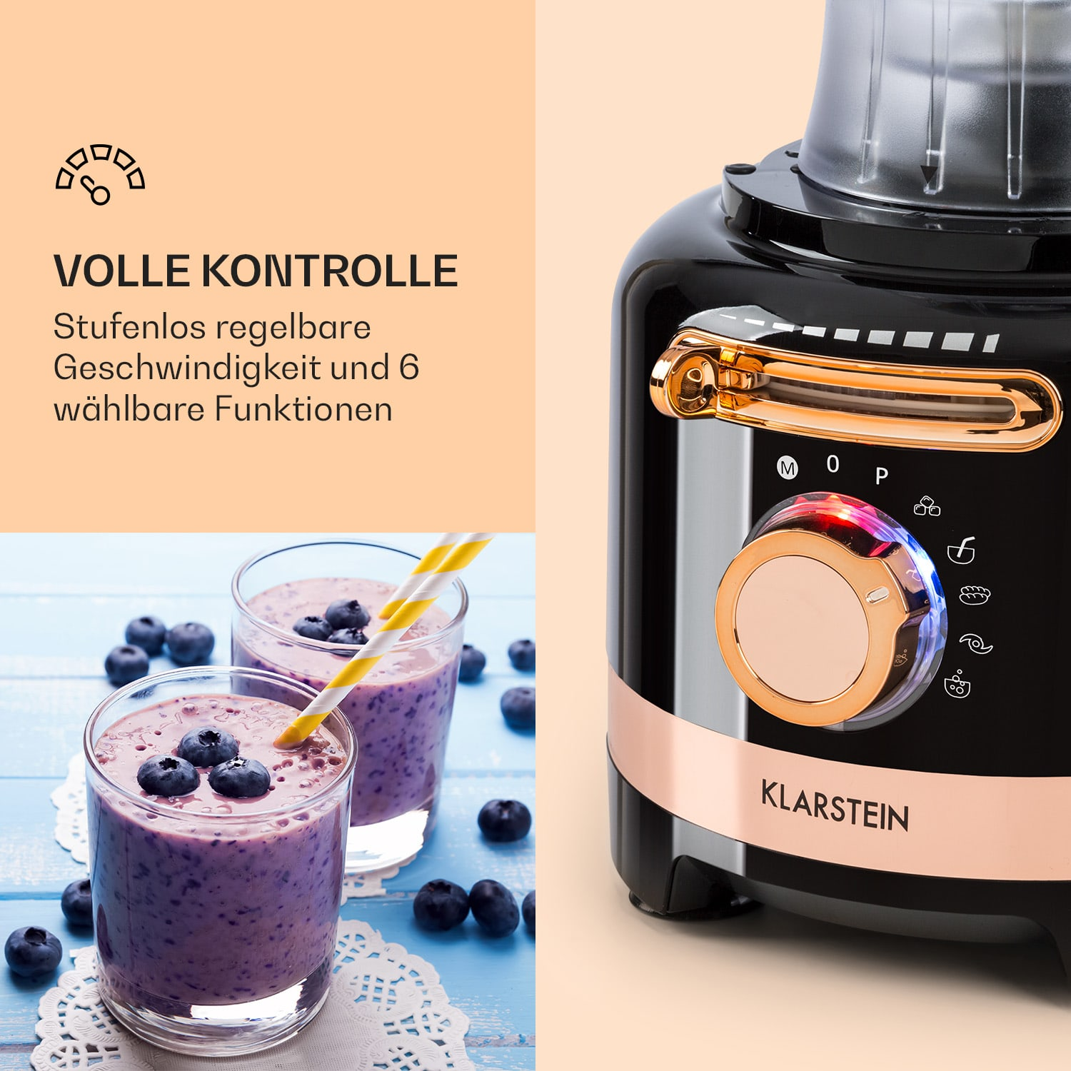 Schwarzer und goldener Mixer mit Smoothies in Gläsern und Blaubeeren.