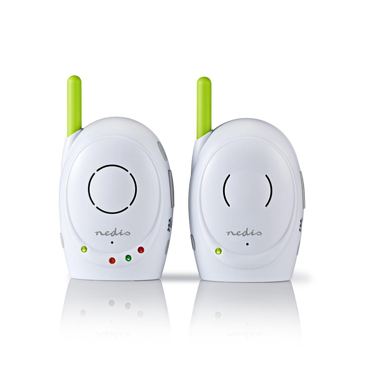 Zwei weiße Babyphone, jedes mit grüner Antenne und Kontrollleuchten. Weißer Hintergrund.